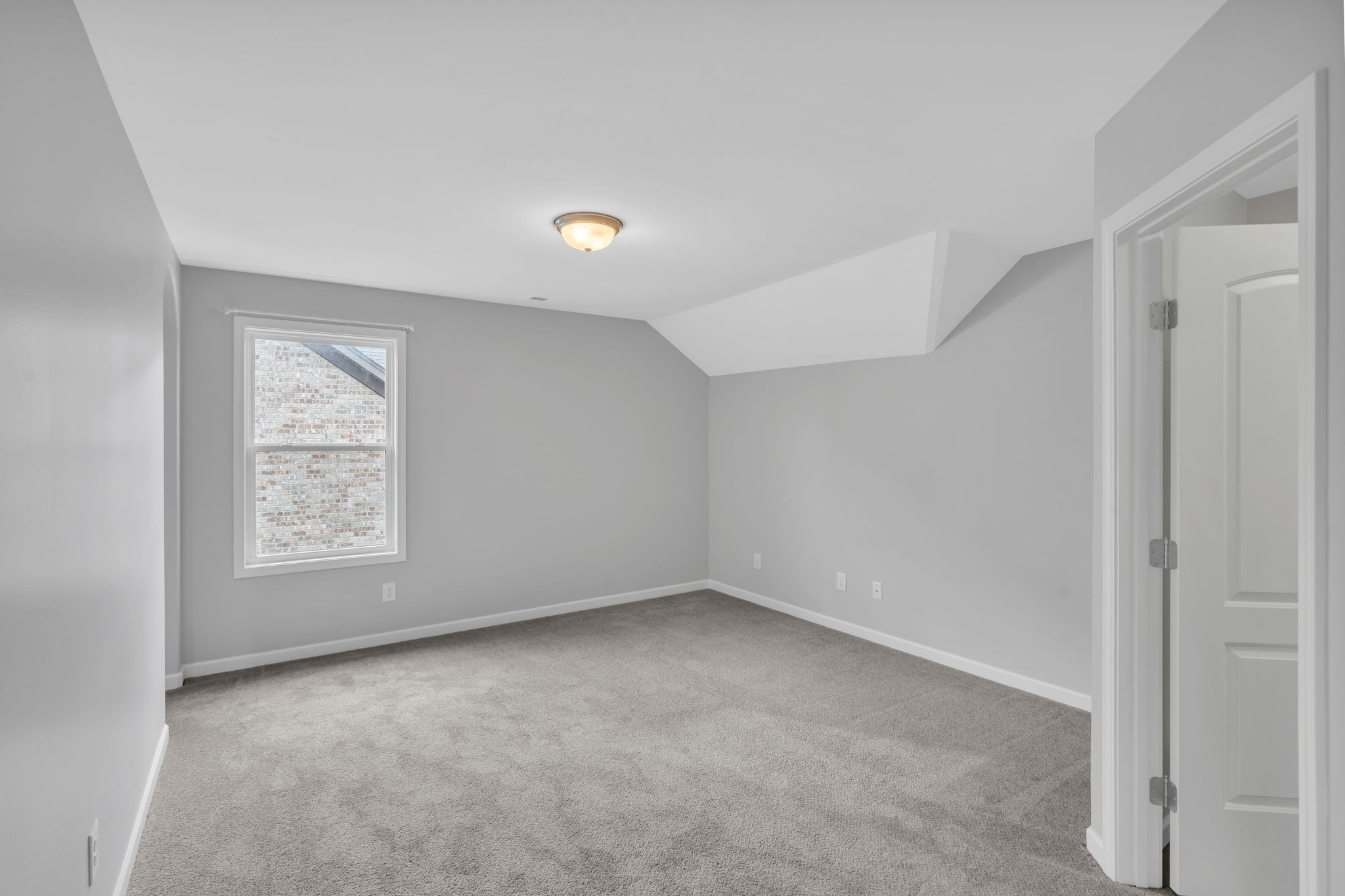 996 Golf Club Ln E Property Photo 41