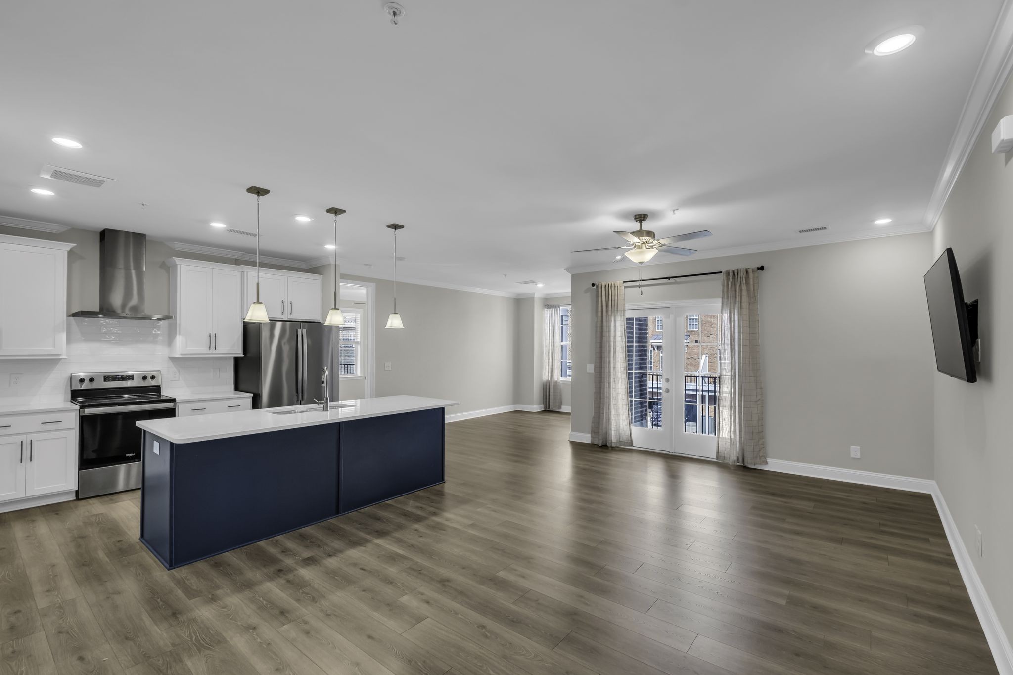 2089 Branford Pl Property Photo 8