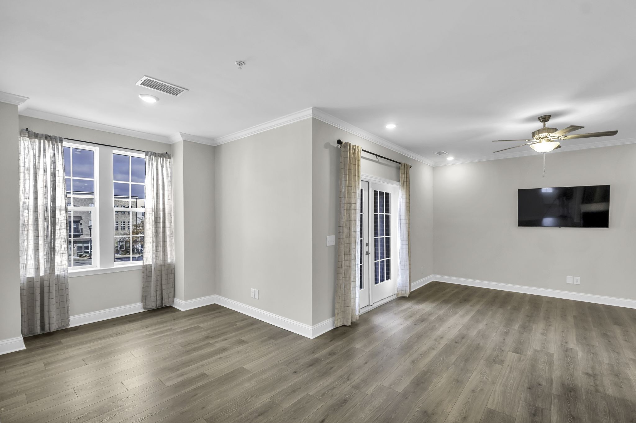2089 Branford Pl Property Photo 19