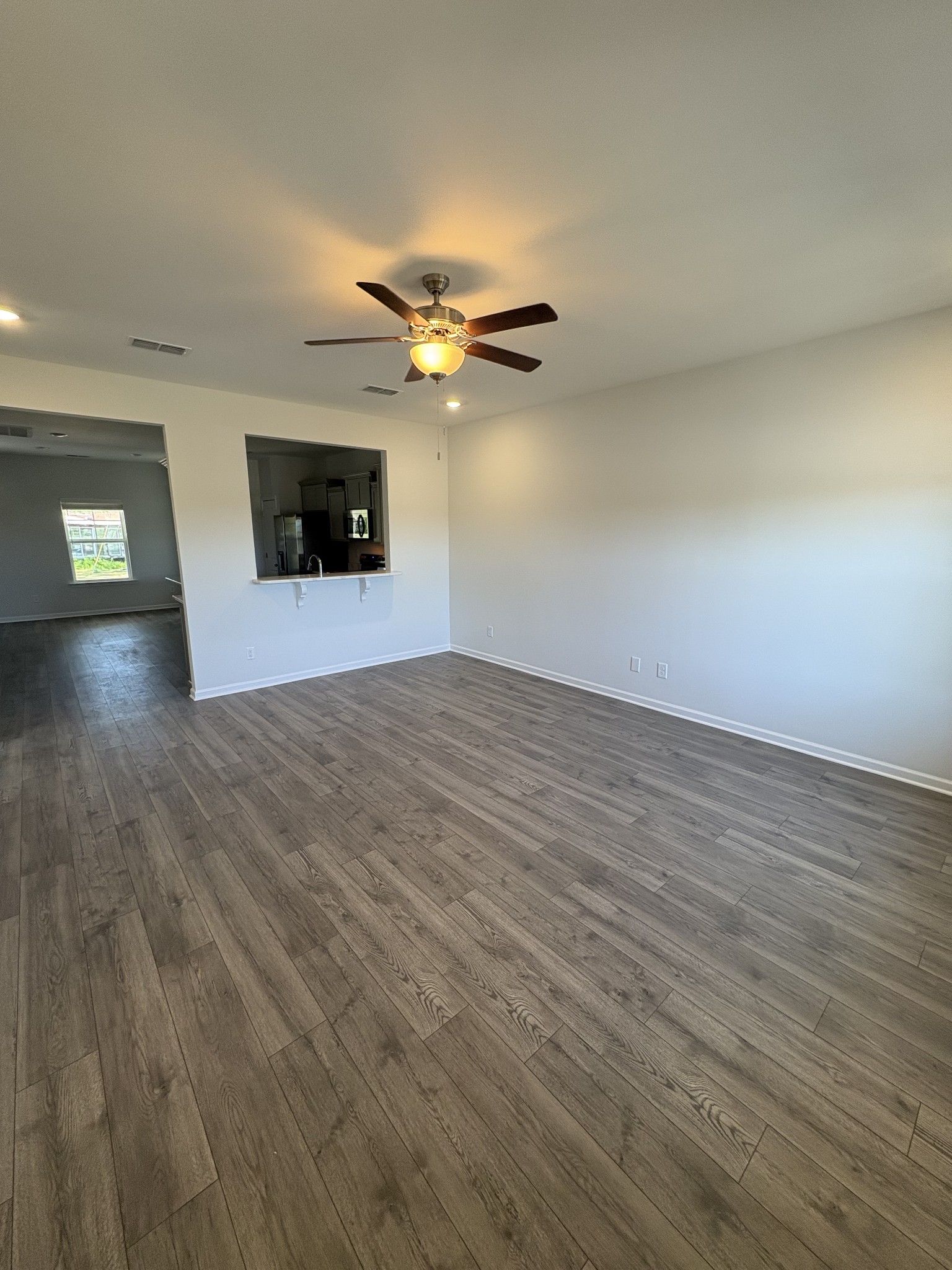 452 Burton Farm Dr Property Photo 2