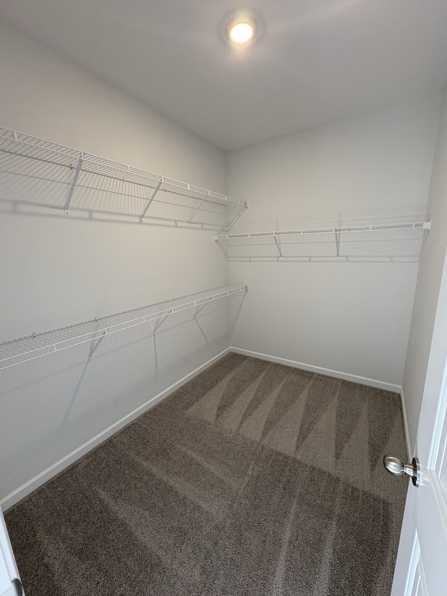 452 Burton Farm Dr Property Photo 6