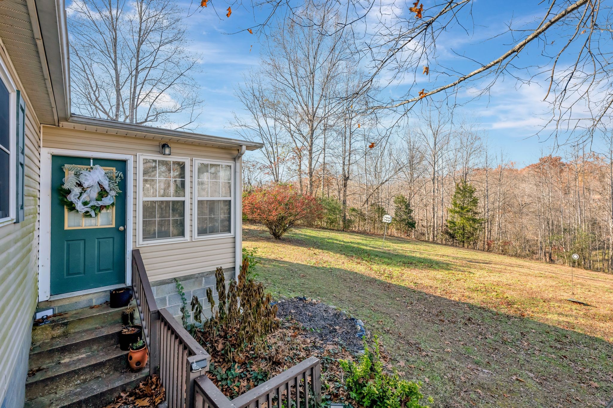 7592 Highway 100 Property Photo 7