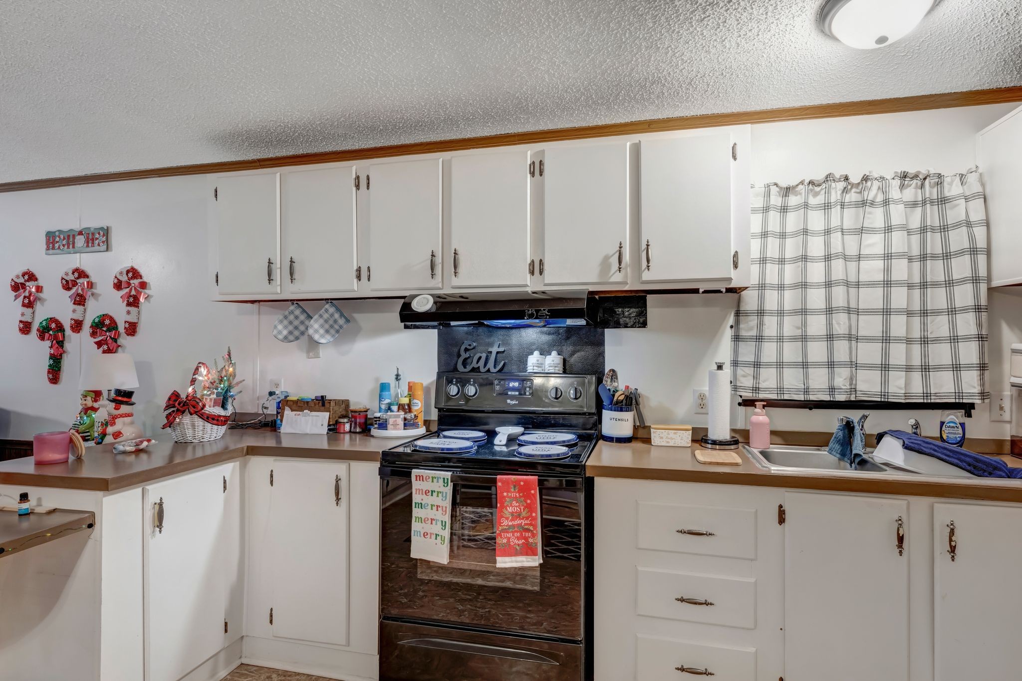 7592 Highway 100 Property Photo 17