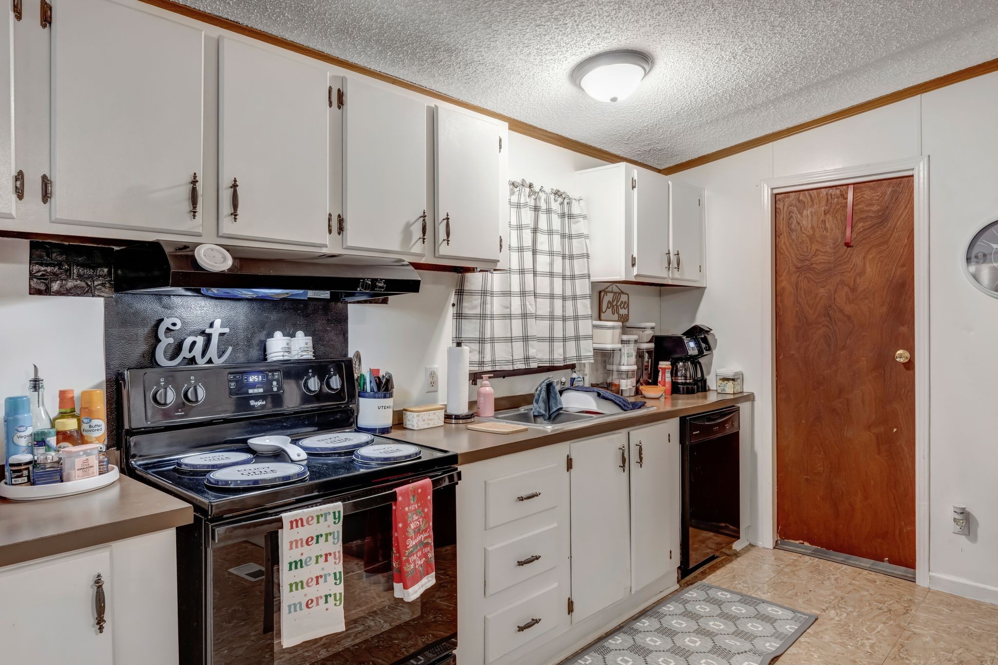 7592 Highway 100 Property Photo 18