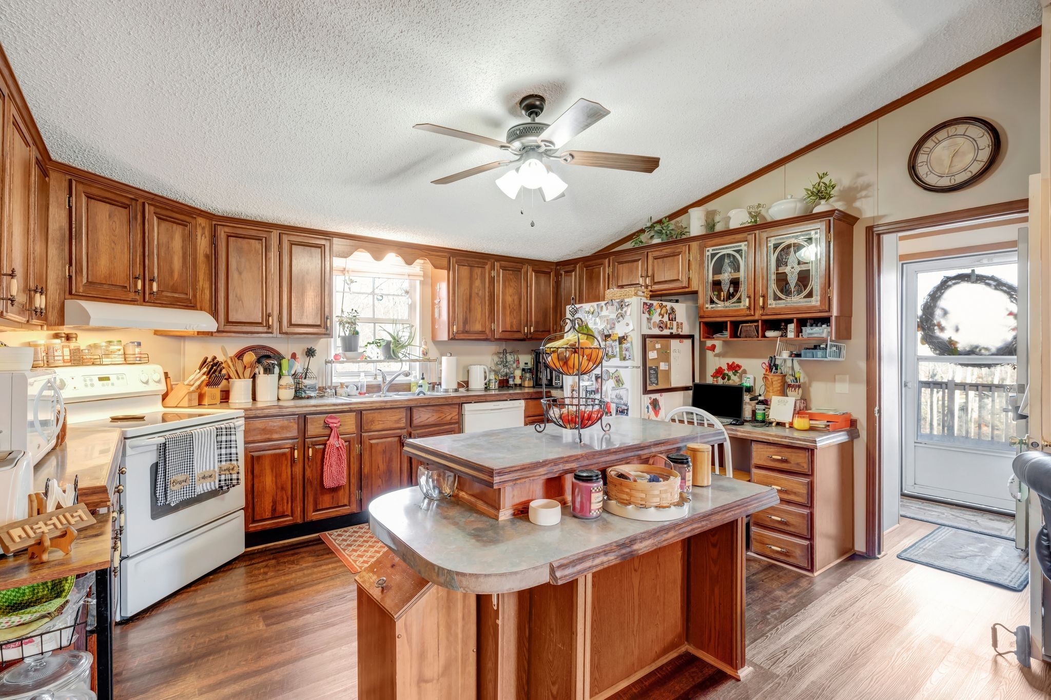 7592 Highway 100 Property Photo 34