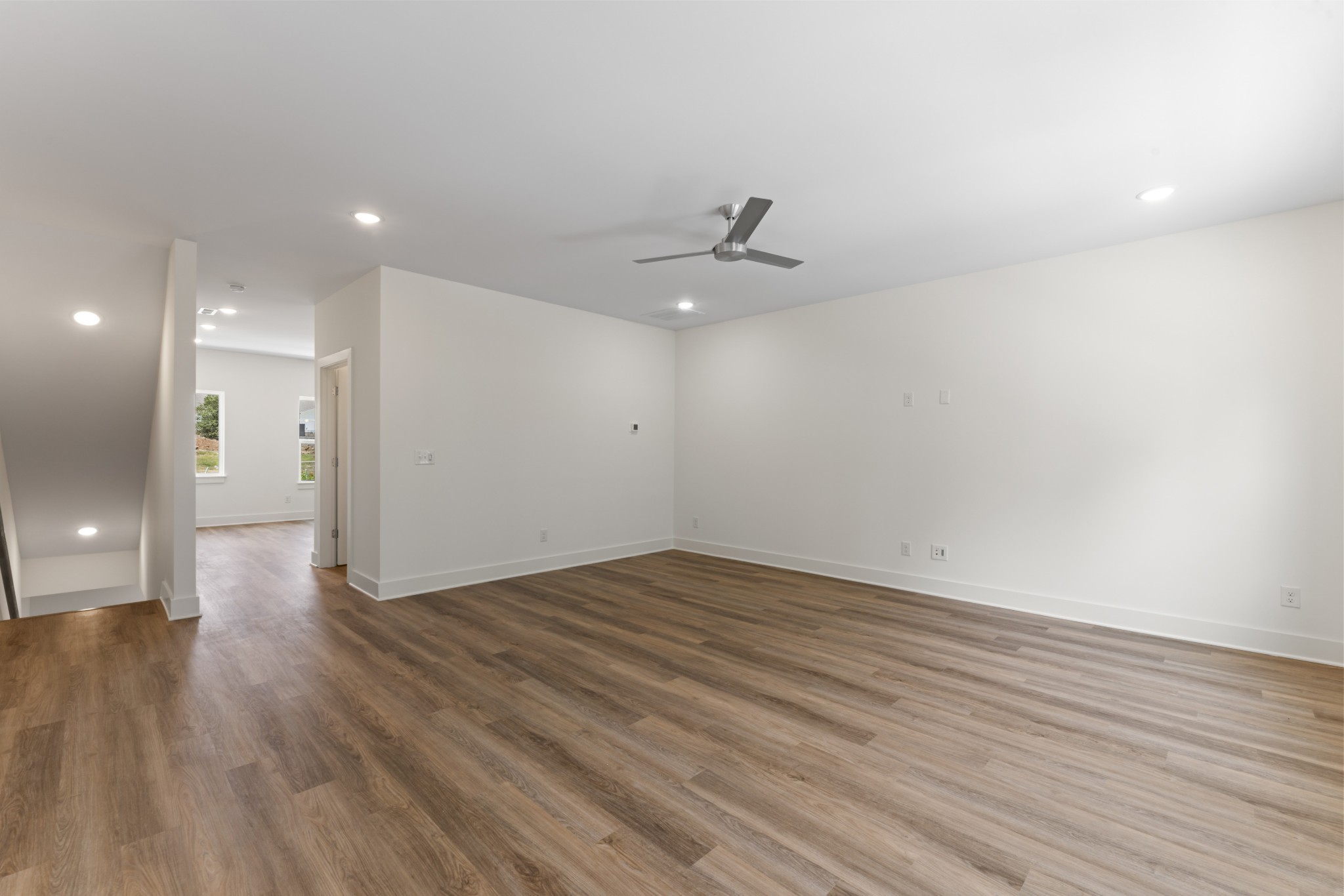 700 N Dupont Ave Property Photo 6