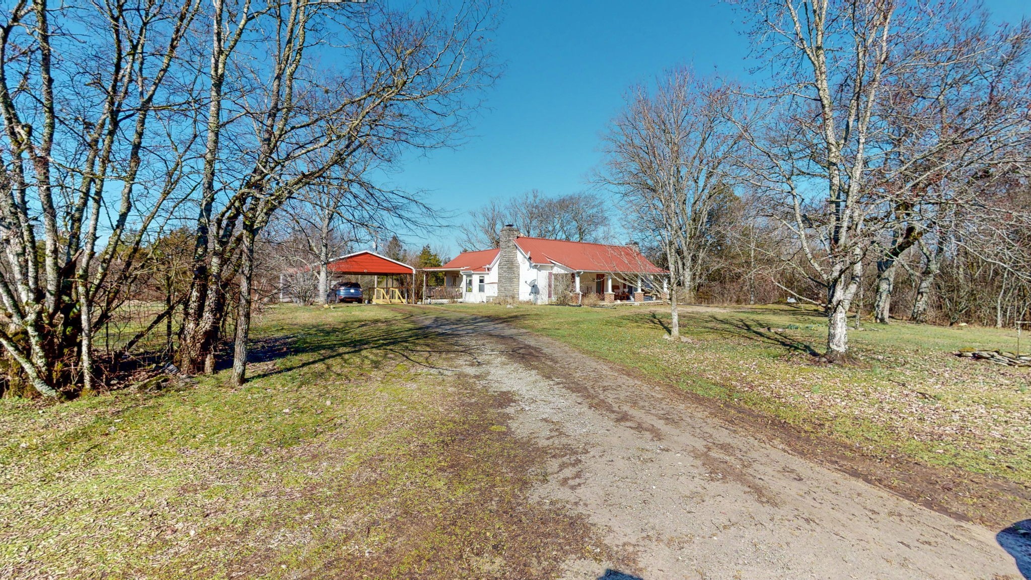 980 Baldy Ford Road Property Photo 5
