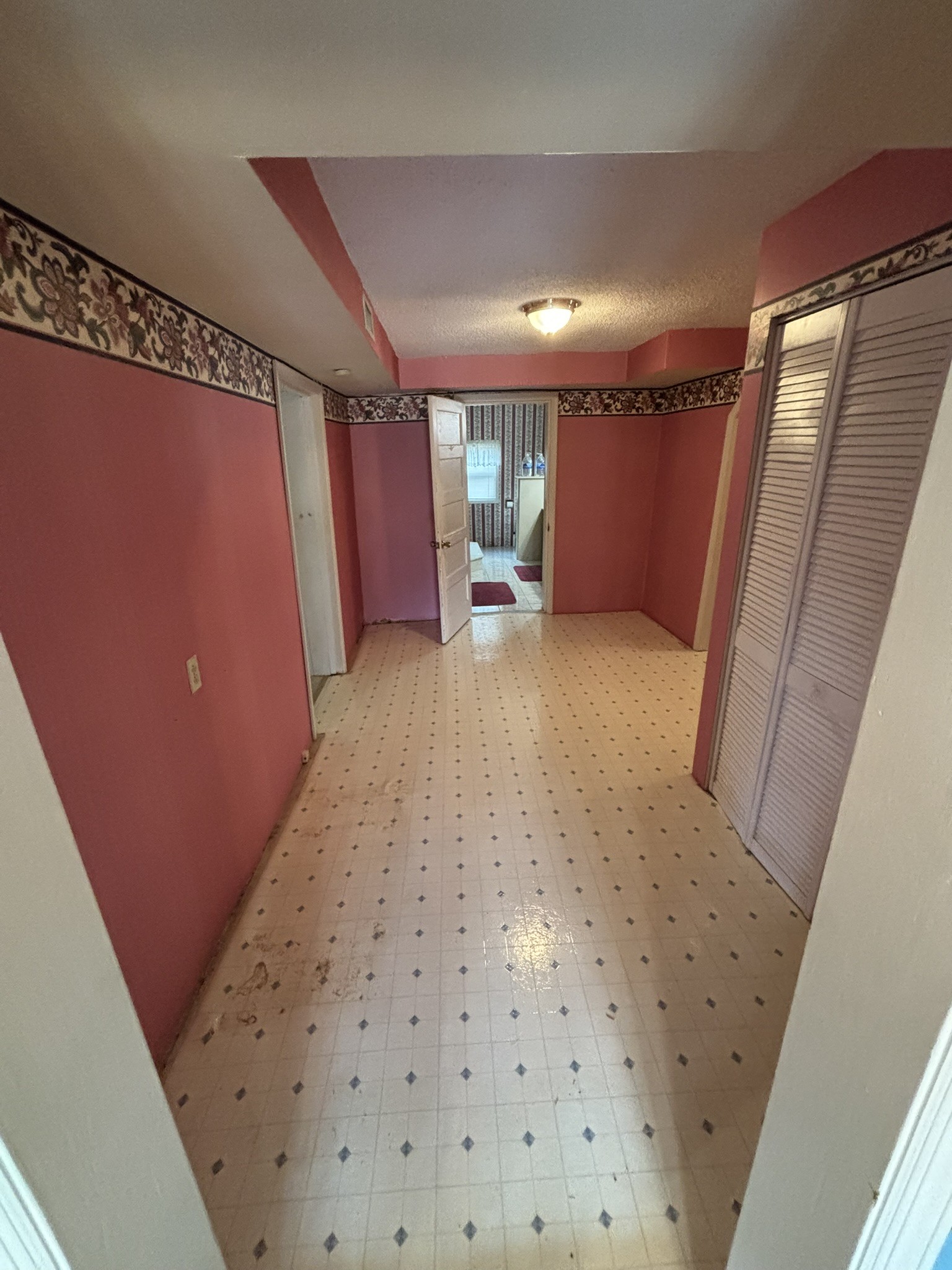 980 Baldy Ford Road Property Photo 14