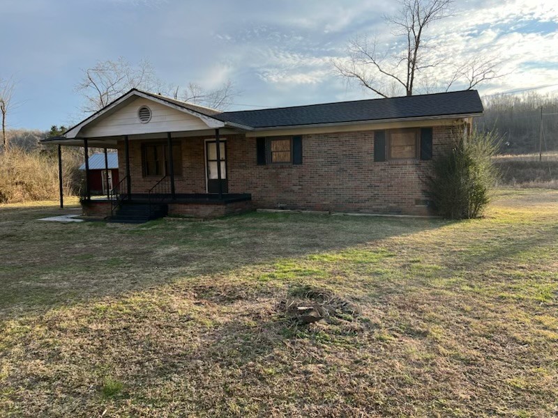 5731 Beech Creek Rd Property Photo 1