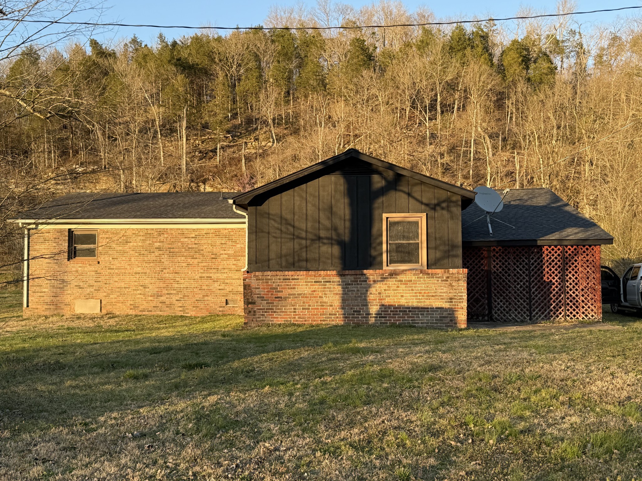 5731 Beech Creek Rd Property Photo 5