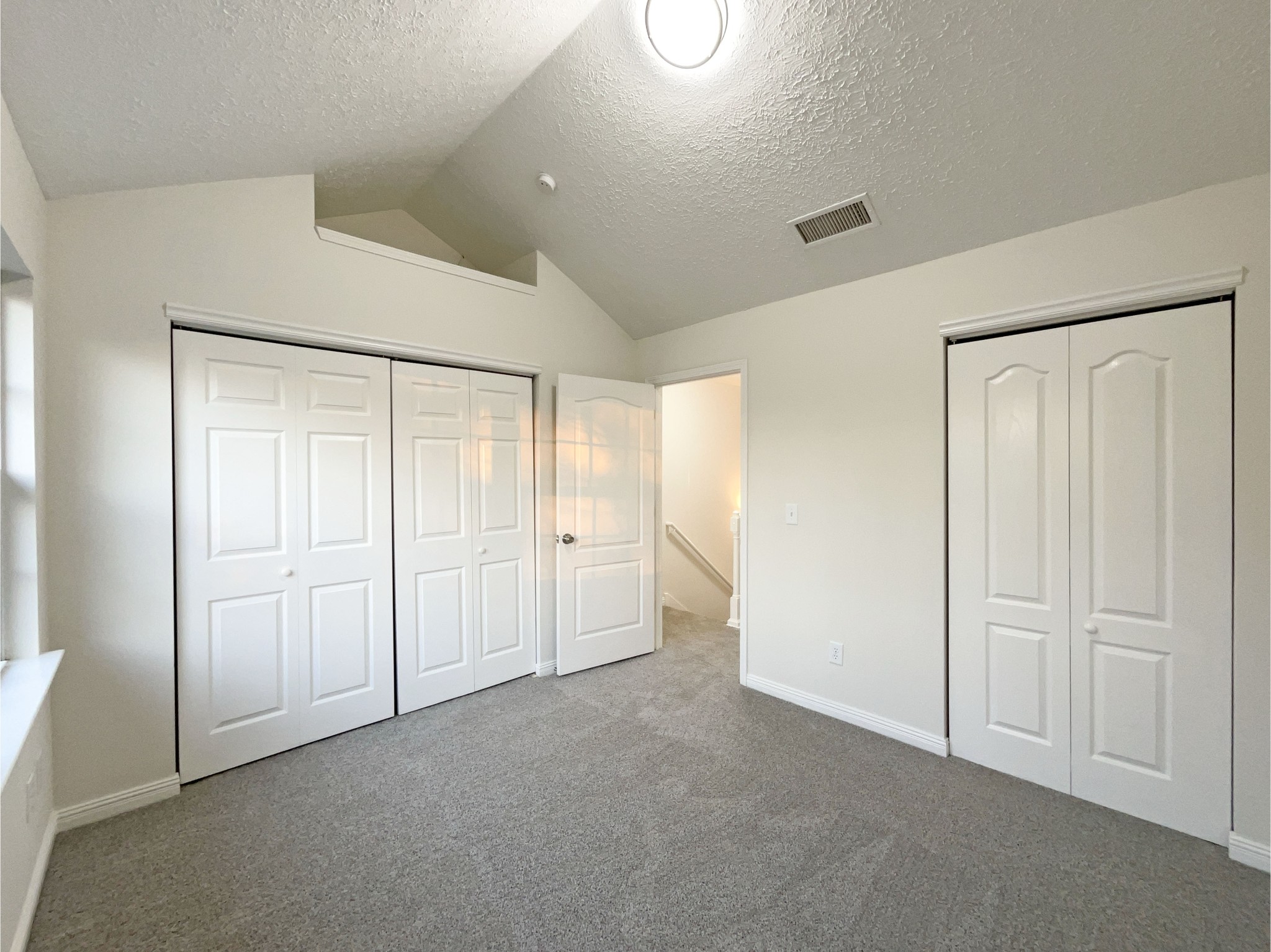 128 Stewarts Landing Cir Property Photo 5