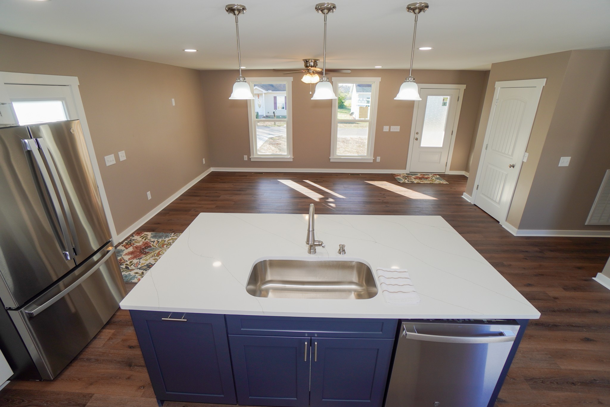 417 21st Ave, W Property Photo 9