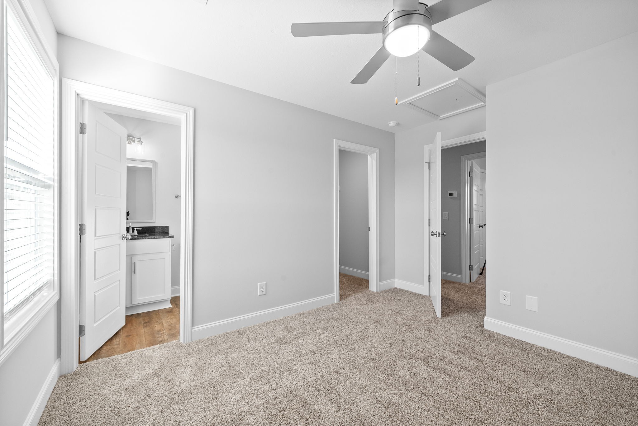 919 Martin St Property Photo 15