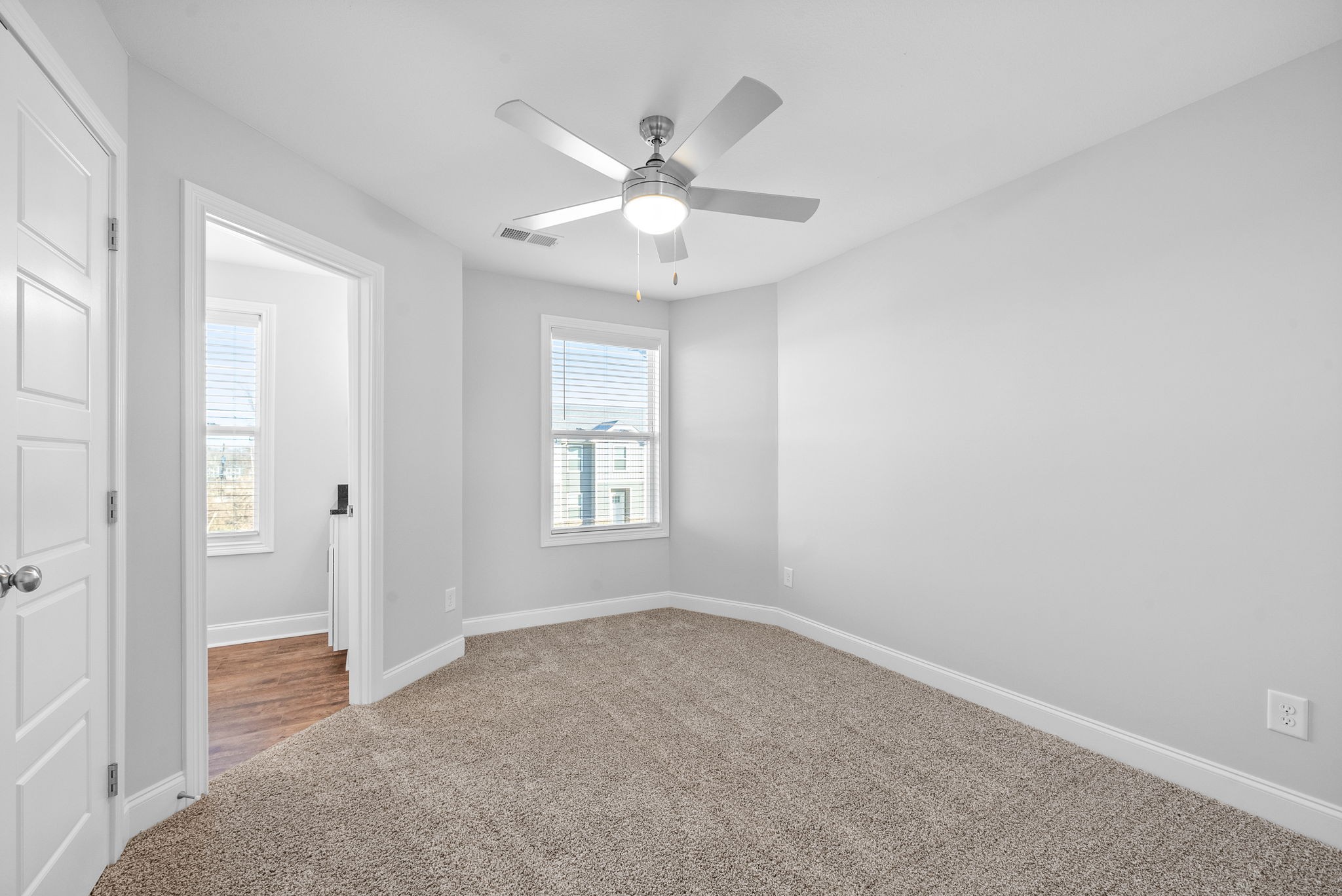 919 Martin St Property Photo 18