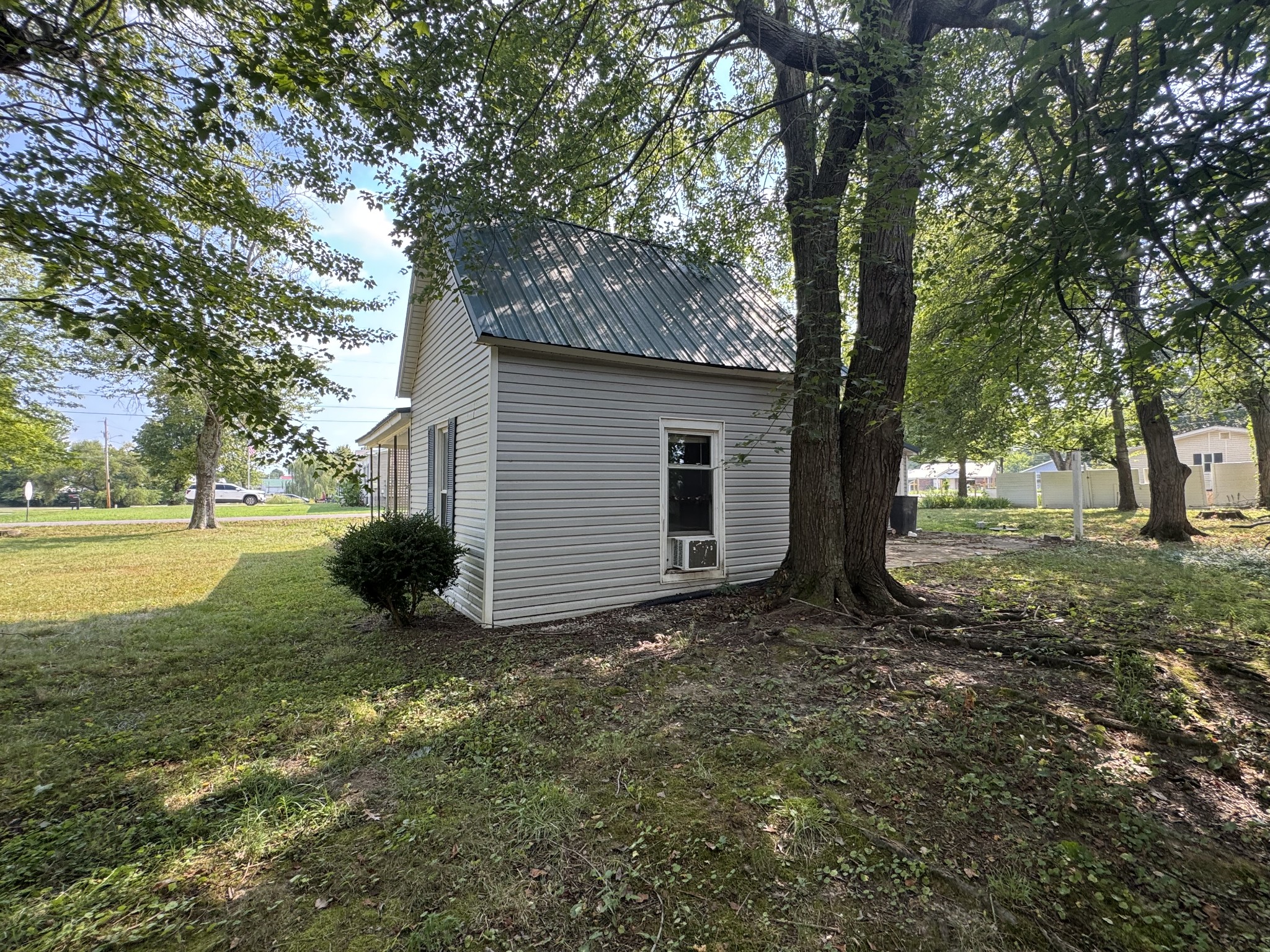 1200 N Church St Property Photo 7