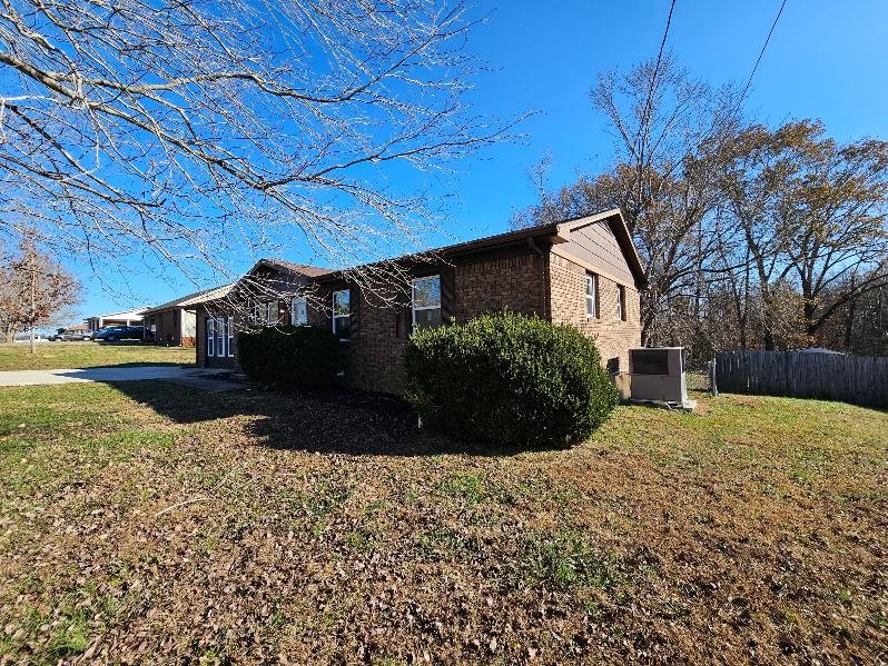 103 Candy Dr Property Photo 3