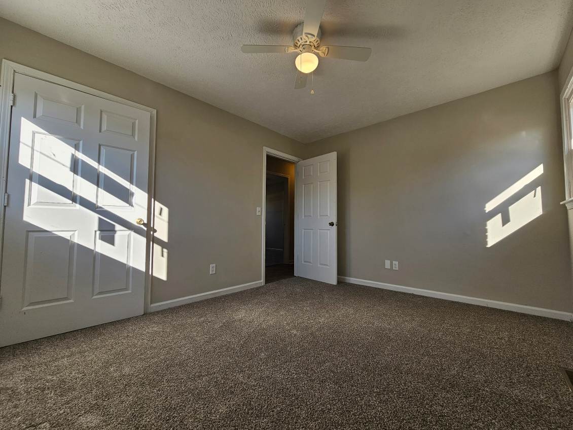 103 Candy Dr Property Photo 18