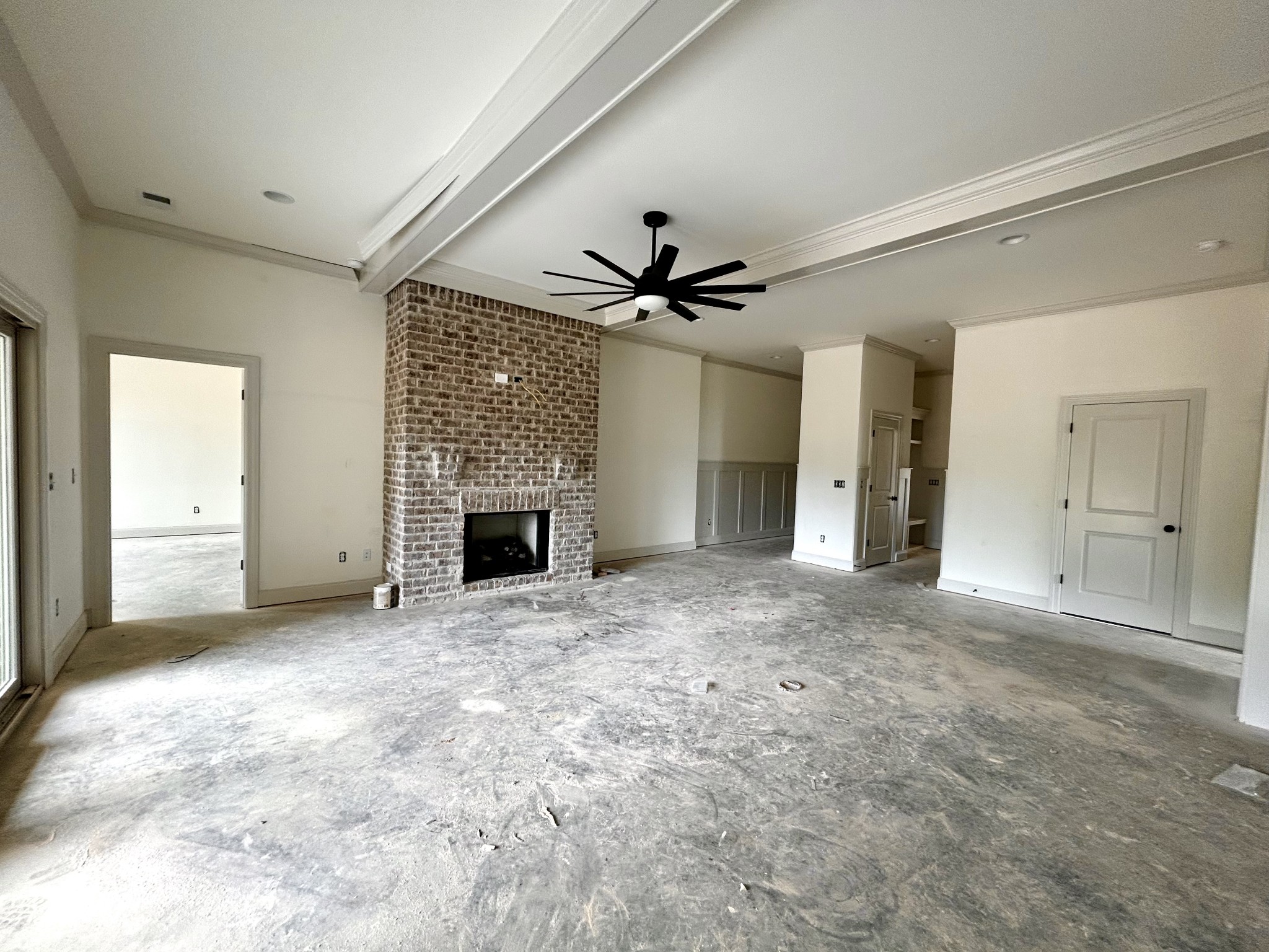 504 Gresham Lane Property Photo 3