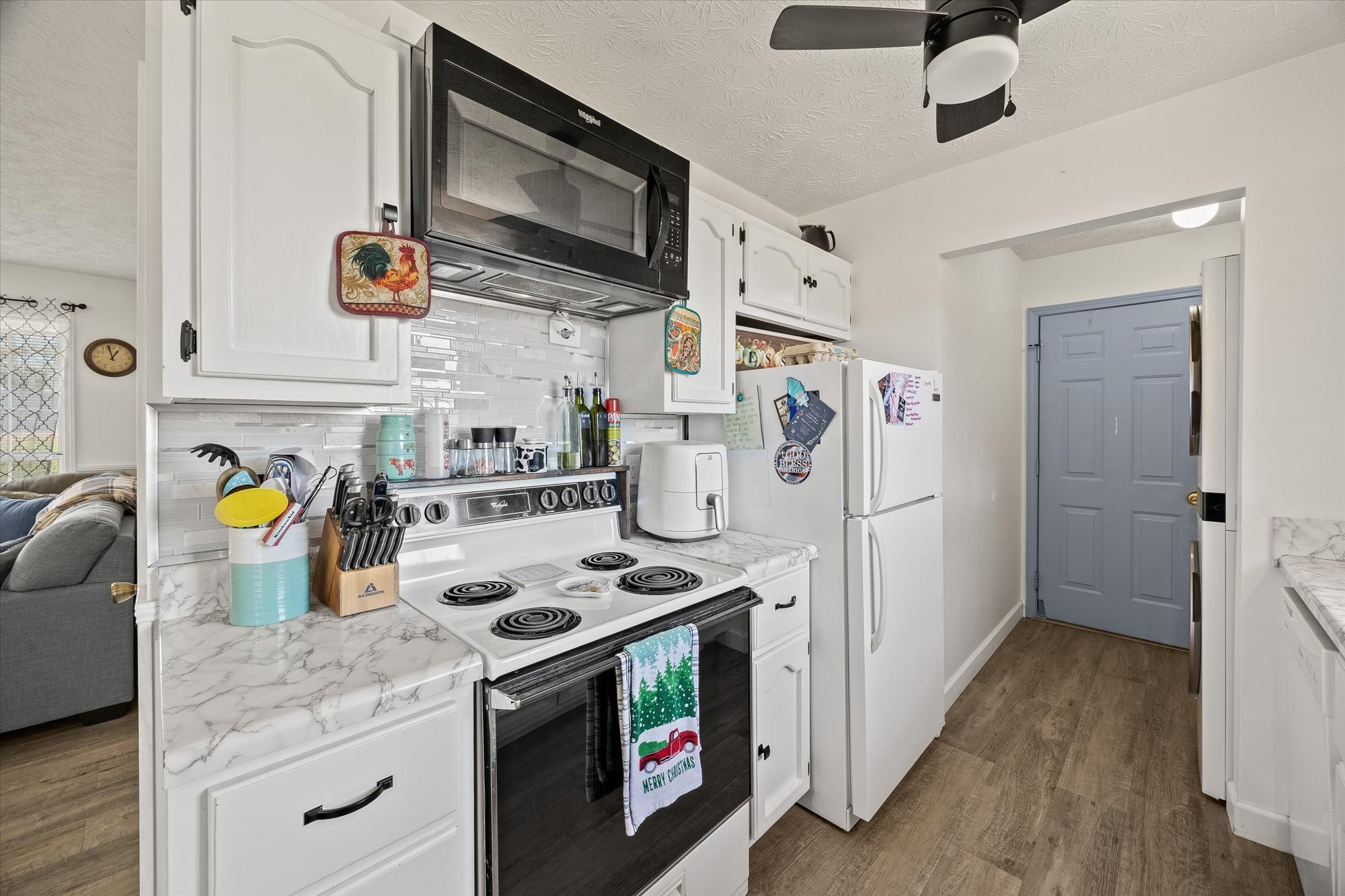 2661 Morris Ln Property Photo 6