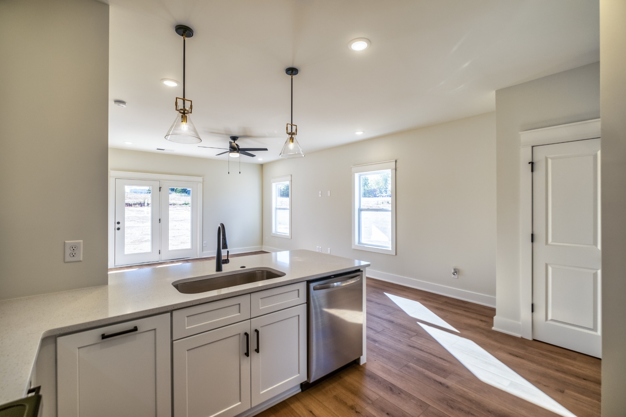 836 Parkside Blvd Property Photo 11