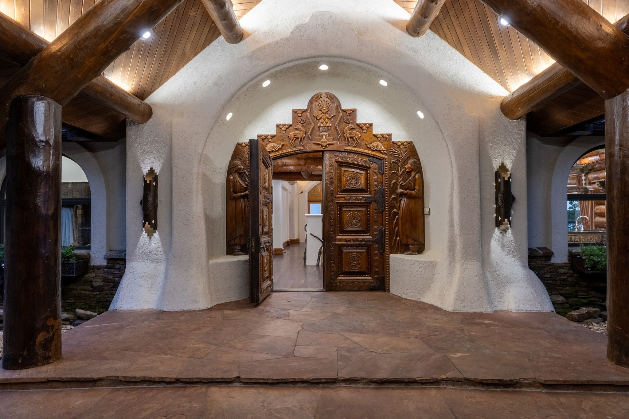 721 Three Point Rd Property Photo 7