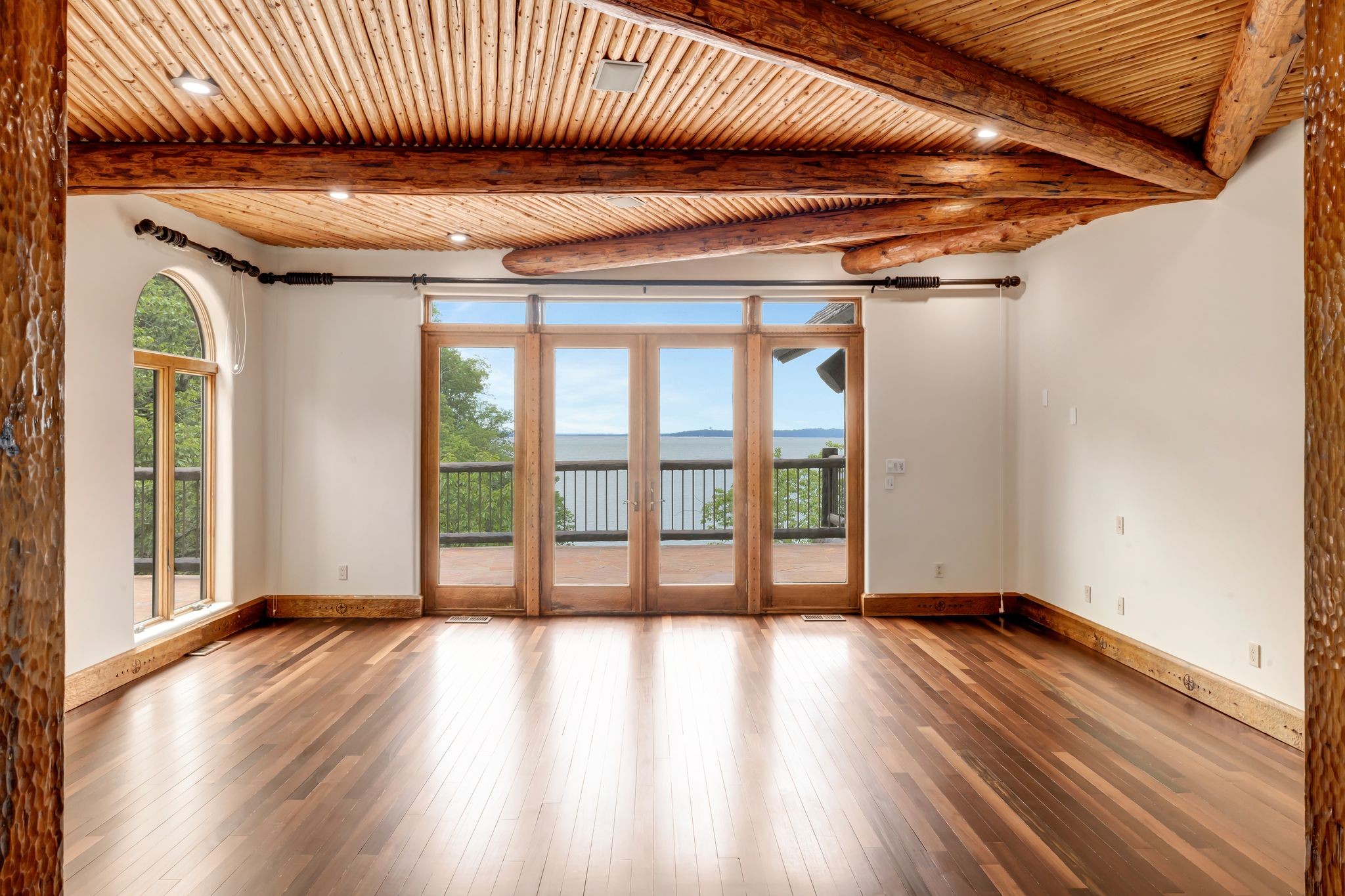 721 Three Point Rd Property Photo 20