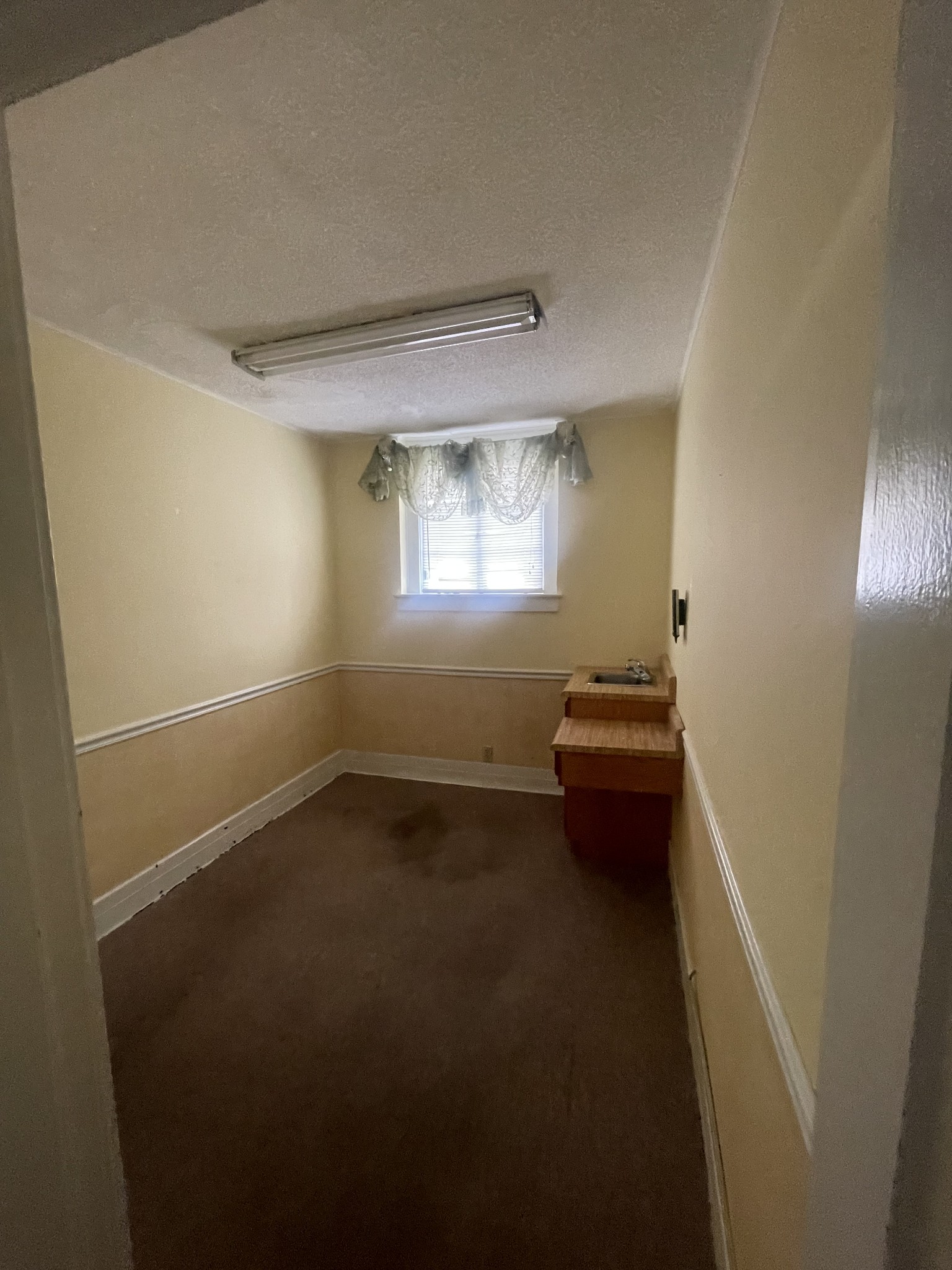 233 E Gaines St Property Photo 21