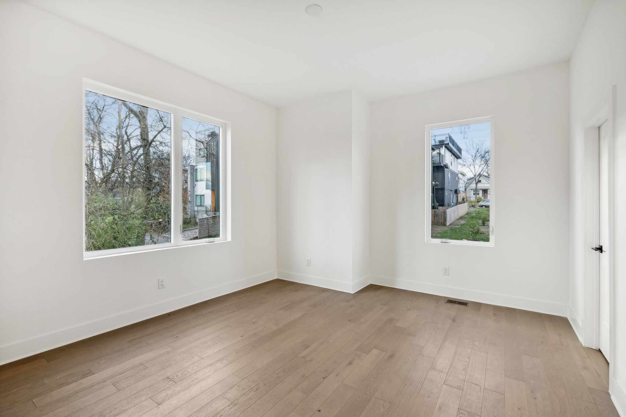 1210 Ireland St Property Photo 24