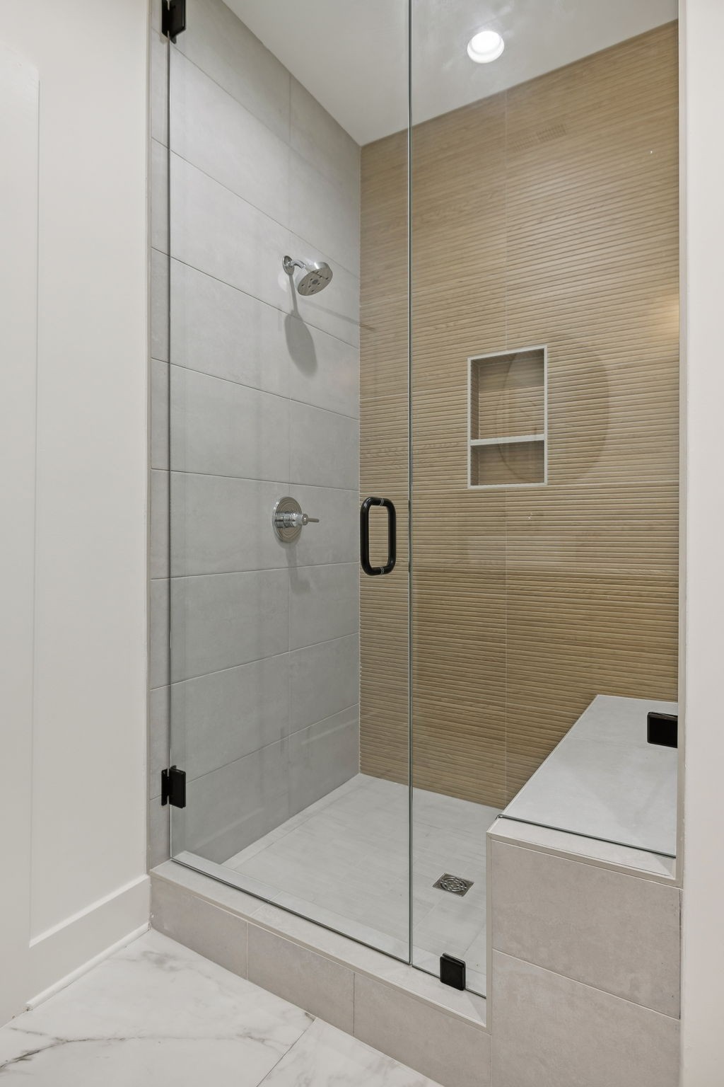 1210 Ireland St Property Photo 32