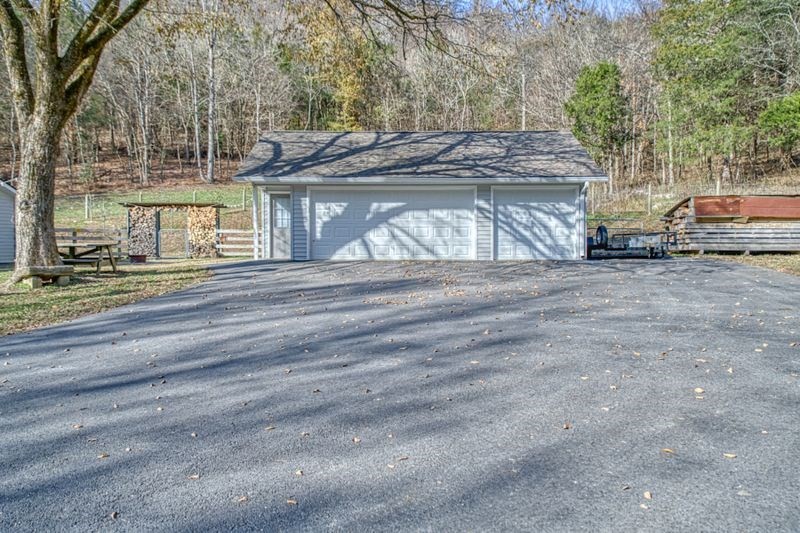 390 Taylor Hollow Ln Property Photo 35