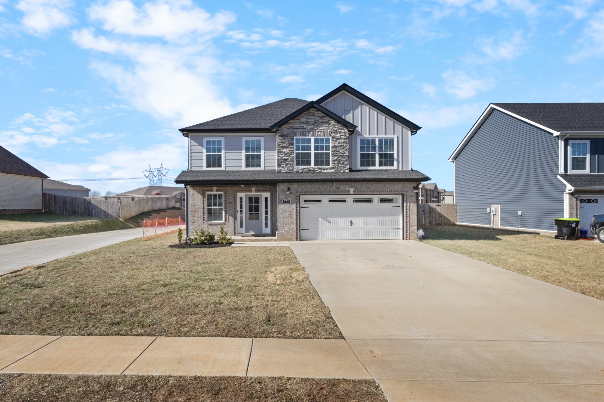 752 Lillian Grace Dr Property Photo 4