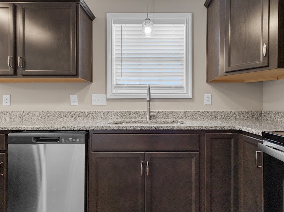 752 Lillian Grace Dr Property Photo 17