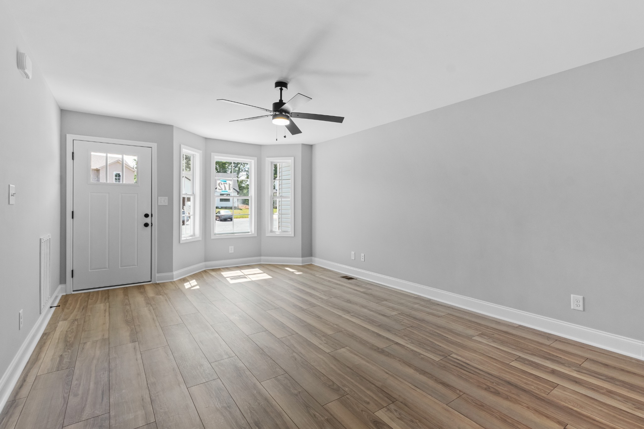 2618 Burch Road Property Photo 5