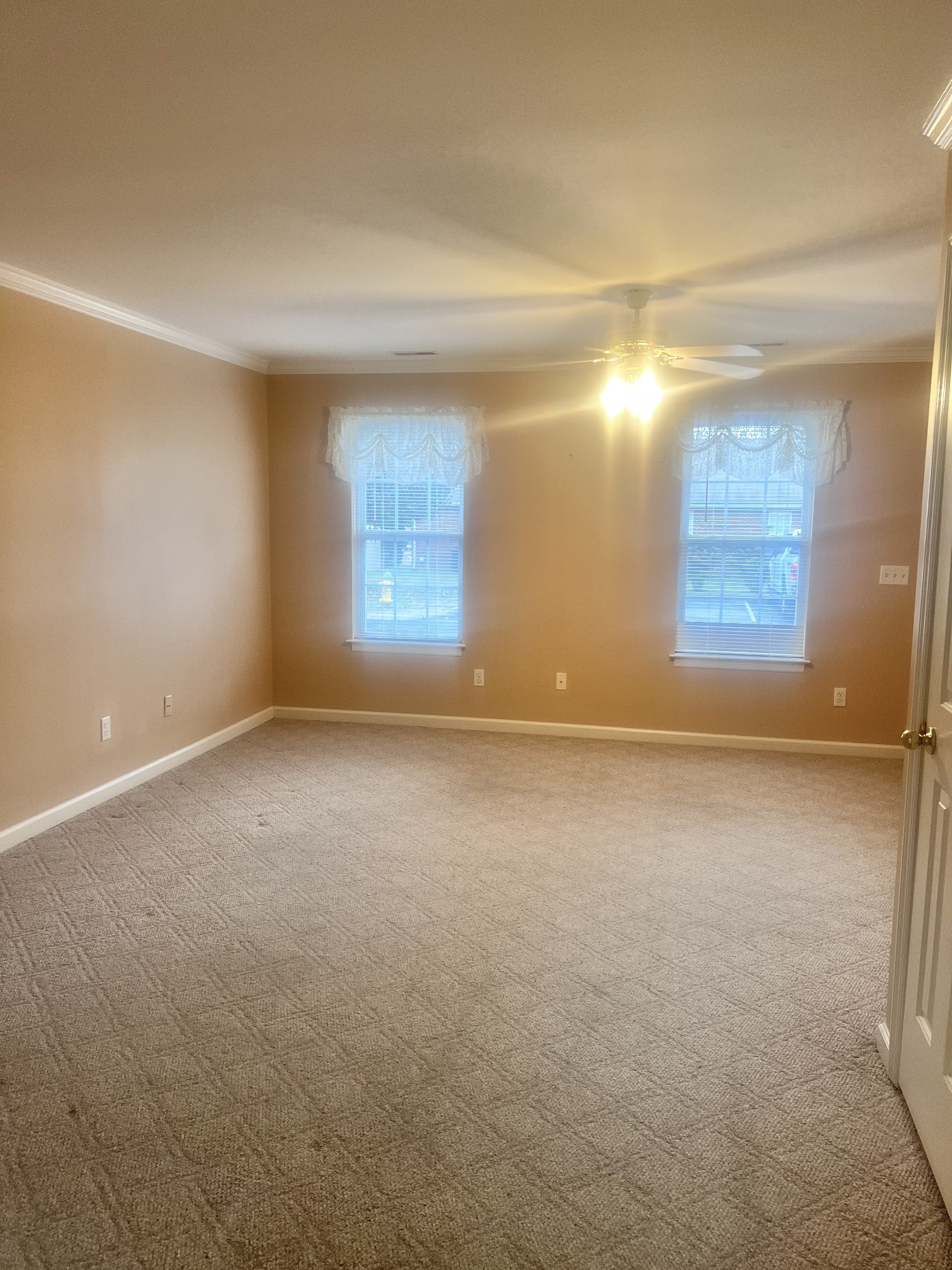 108 Middleton Ct Property Photo 4