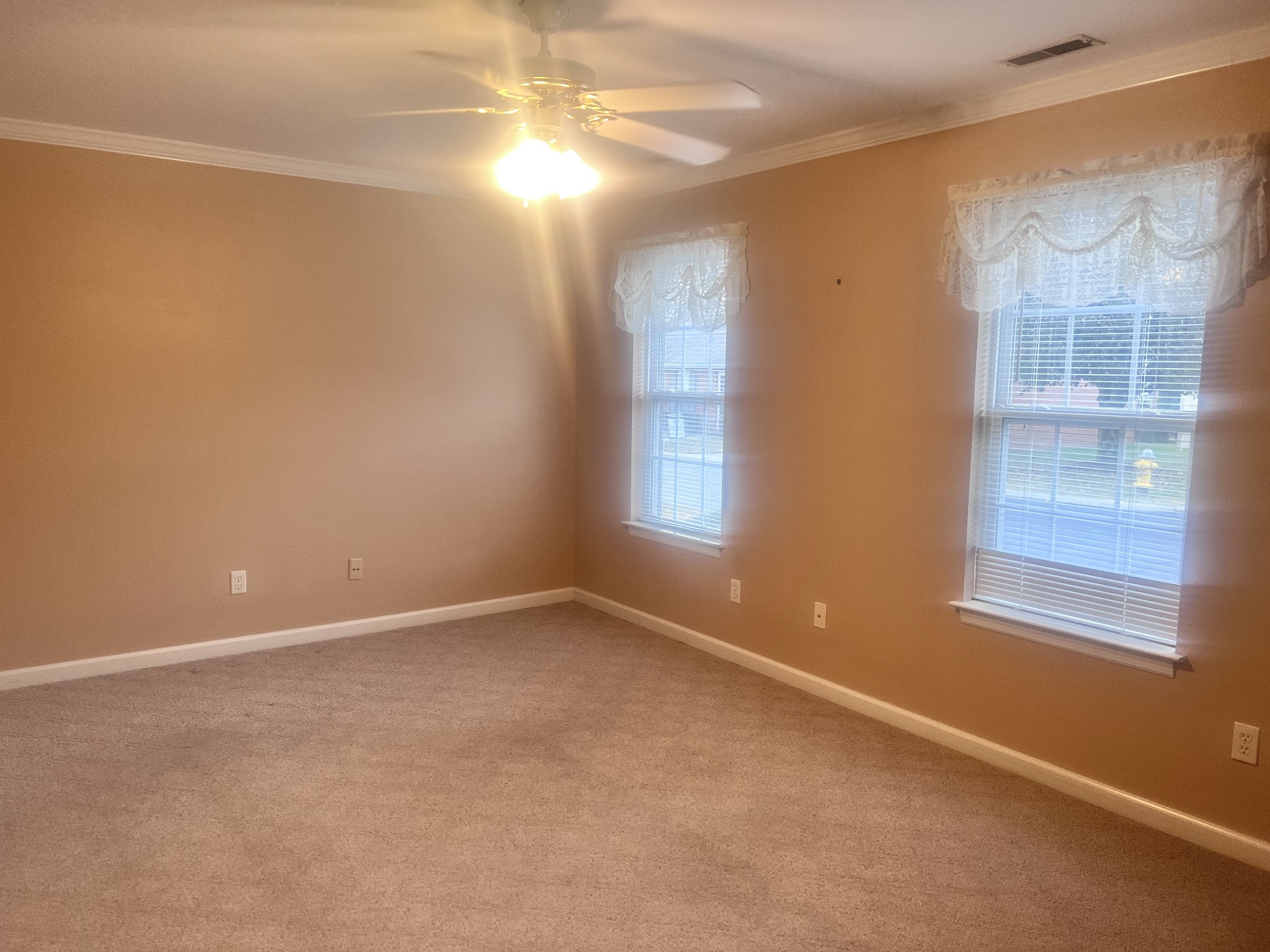 108 Middleton Ct Property Photo 5