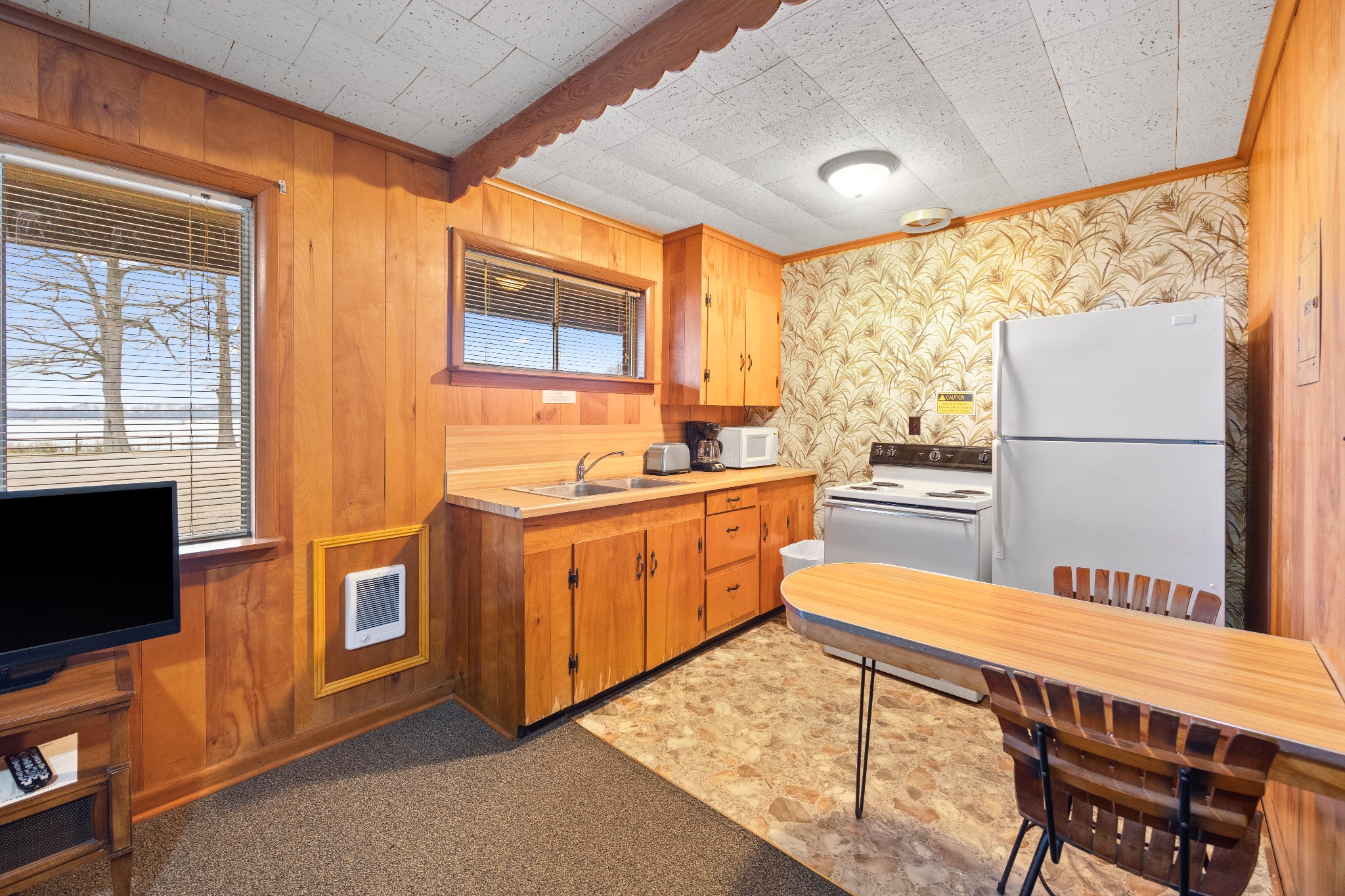 605 E Lakeview Dr Property Photo 47