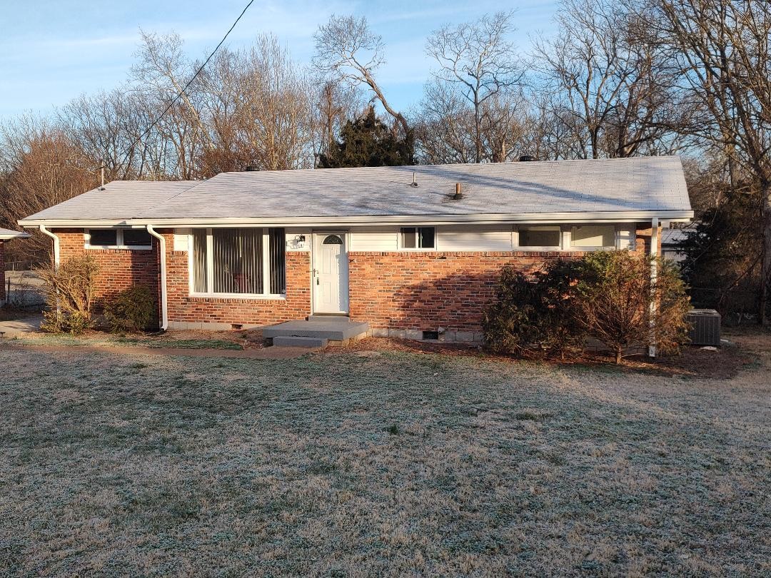 902 Tuckahoe Dr Property Photo 2