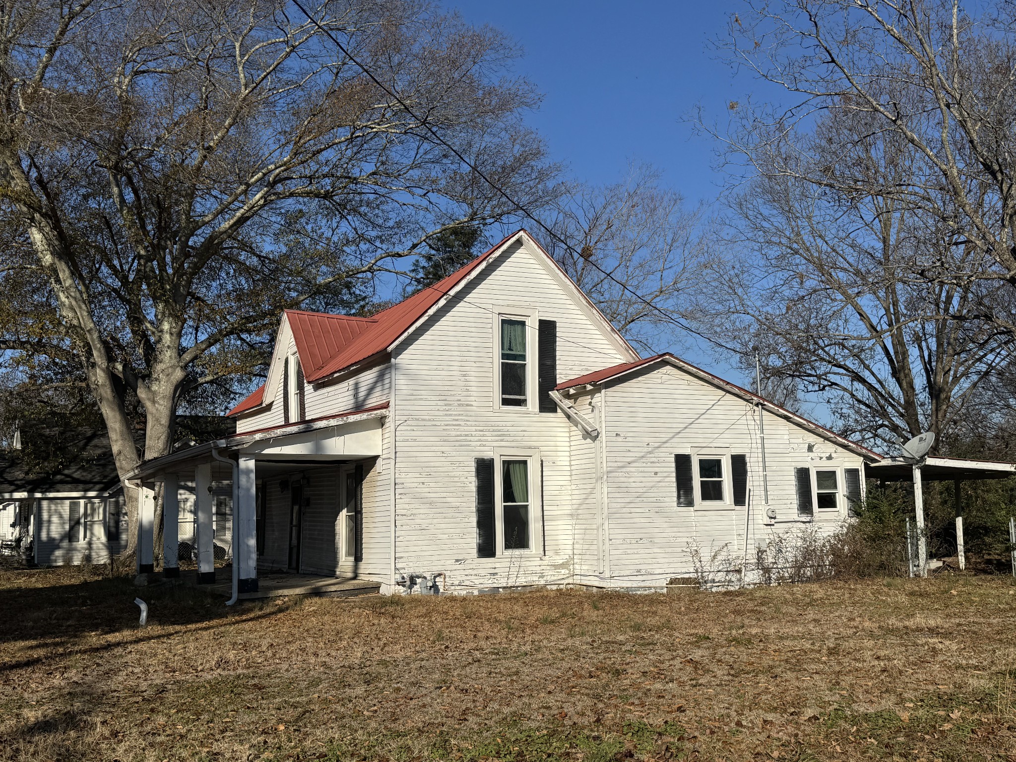 311 W Linden Ave Property Photo 4