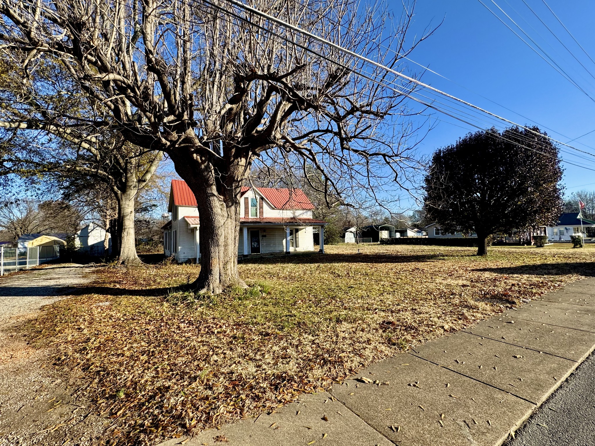 311 W Linden Ave Property Photo 5