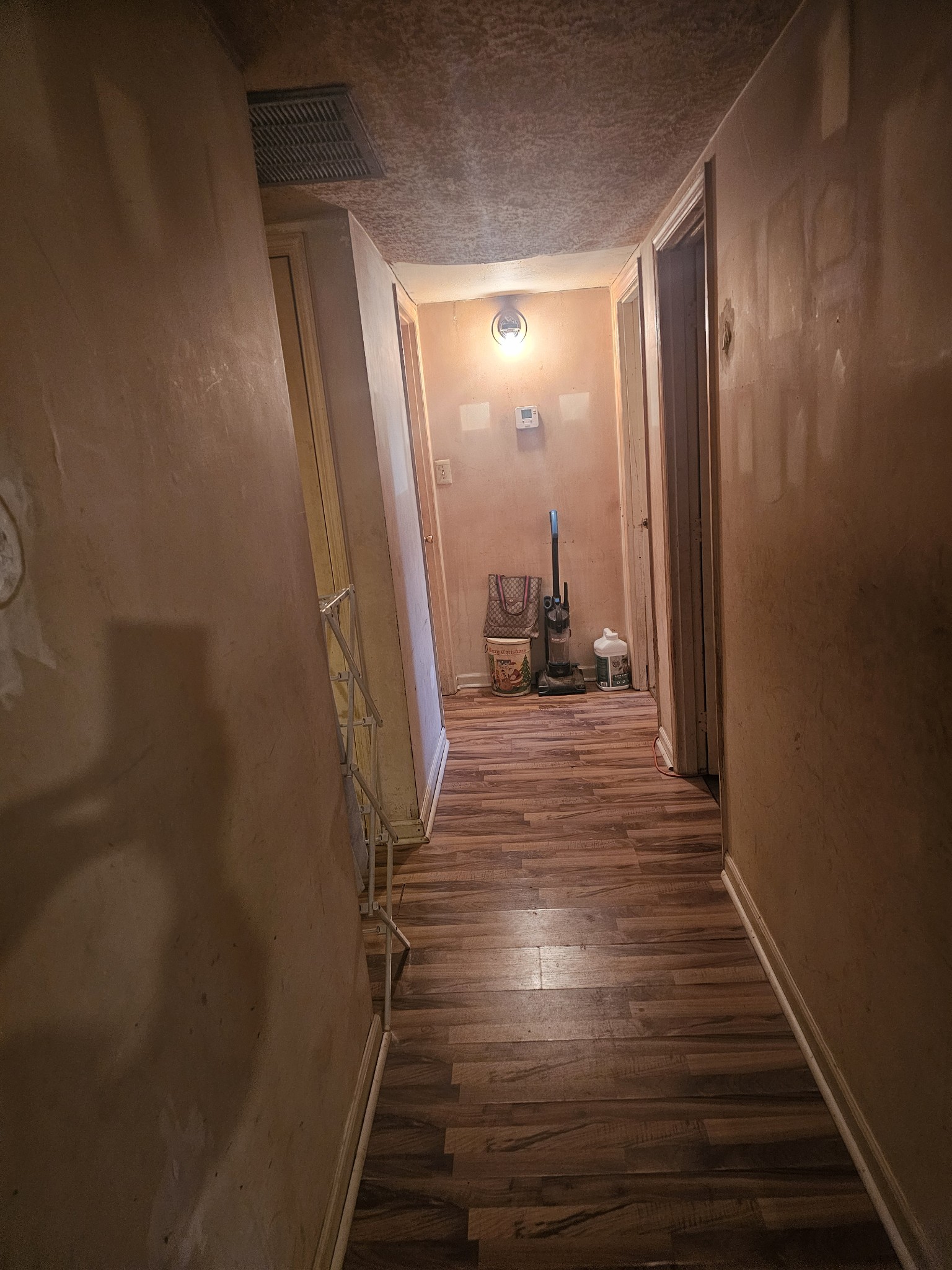 1401 Barberry Pl Property Photo 11