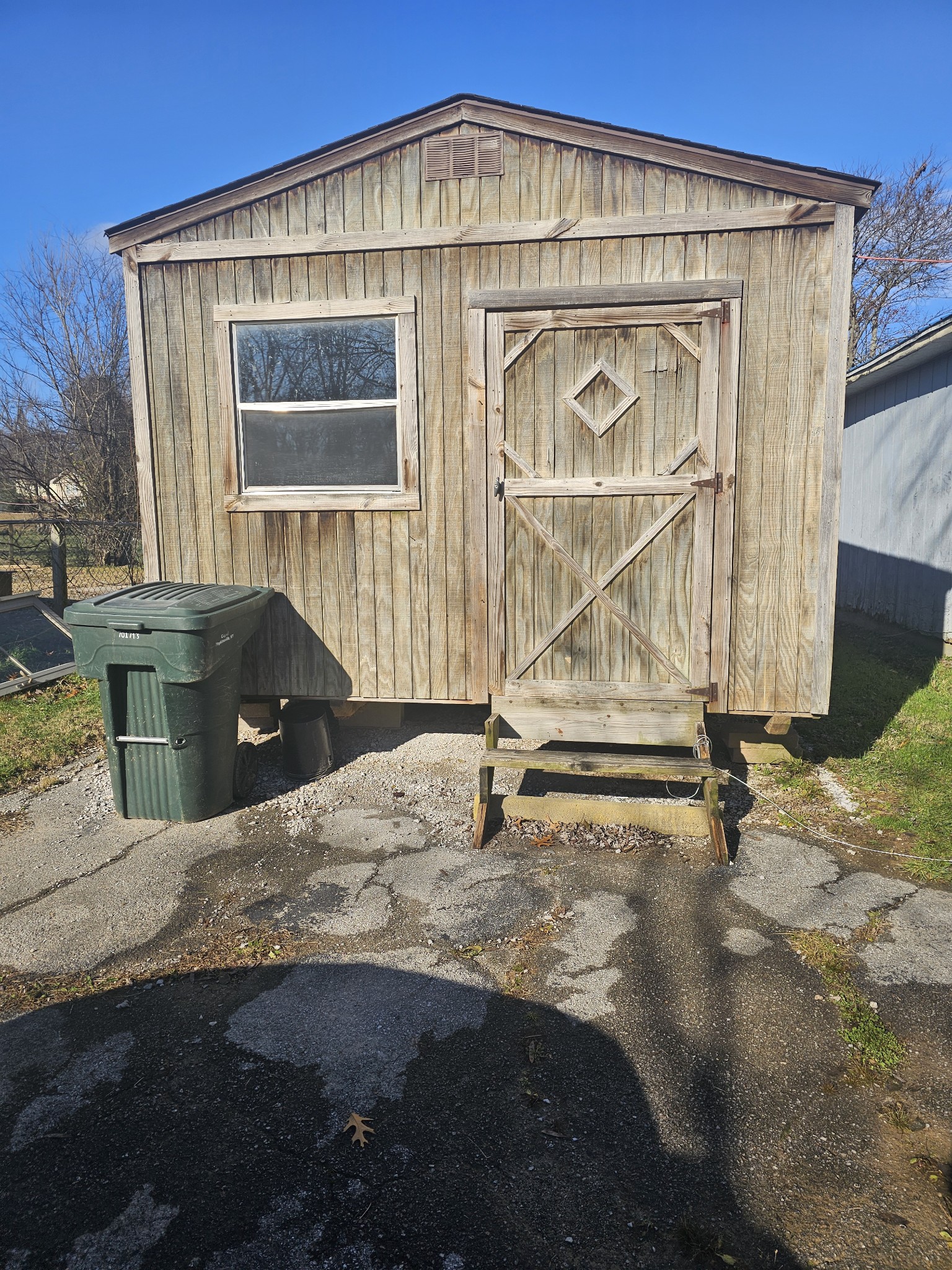 1401 Barberry Pl Property Photo 14