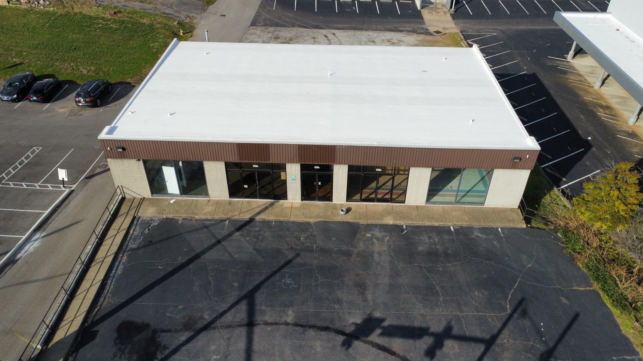 301 College St Property Photo 3