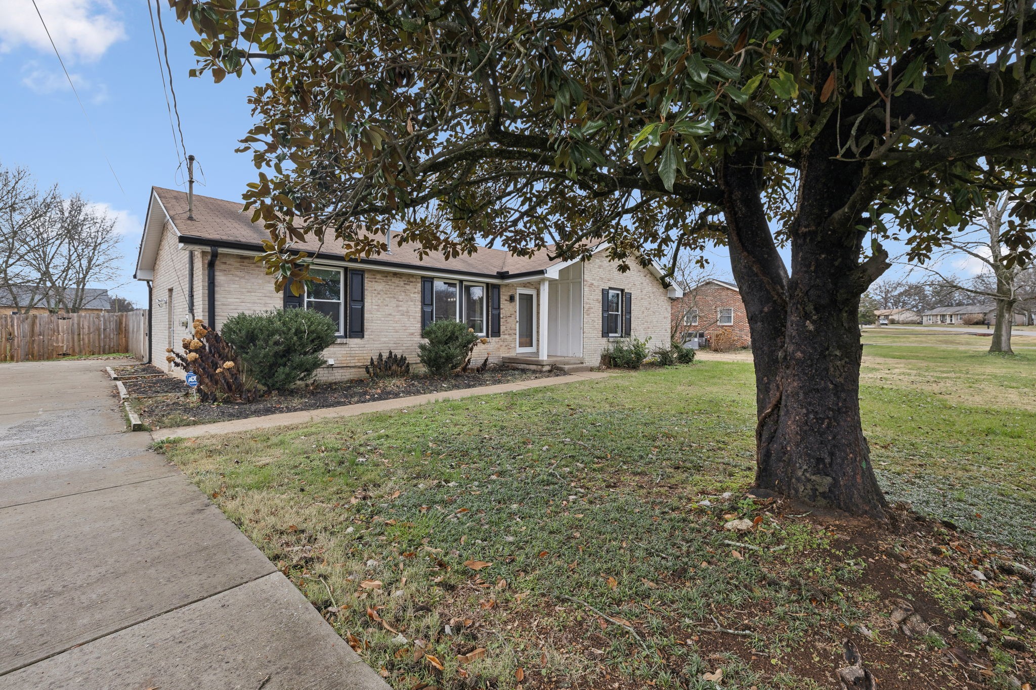 101 Hankins Dr Property Photo 3