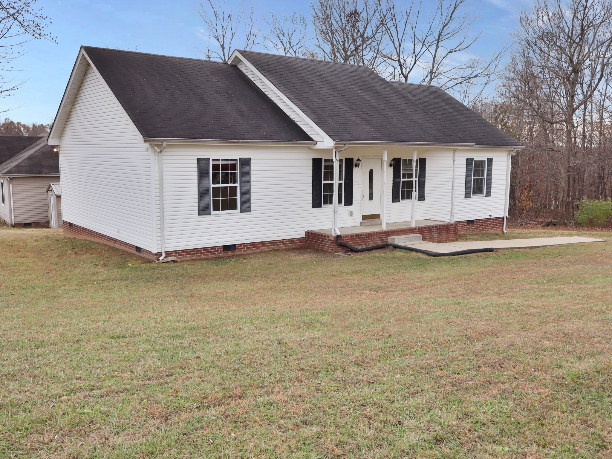 773 Hunters Crossing Ln Property Photo 3