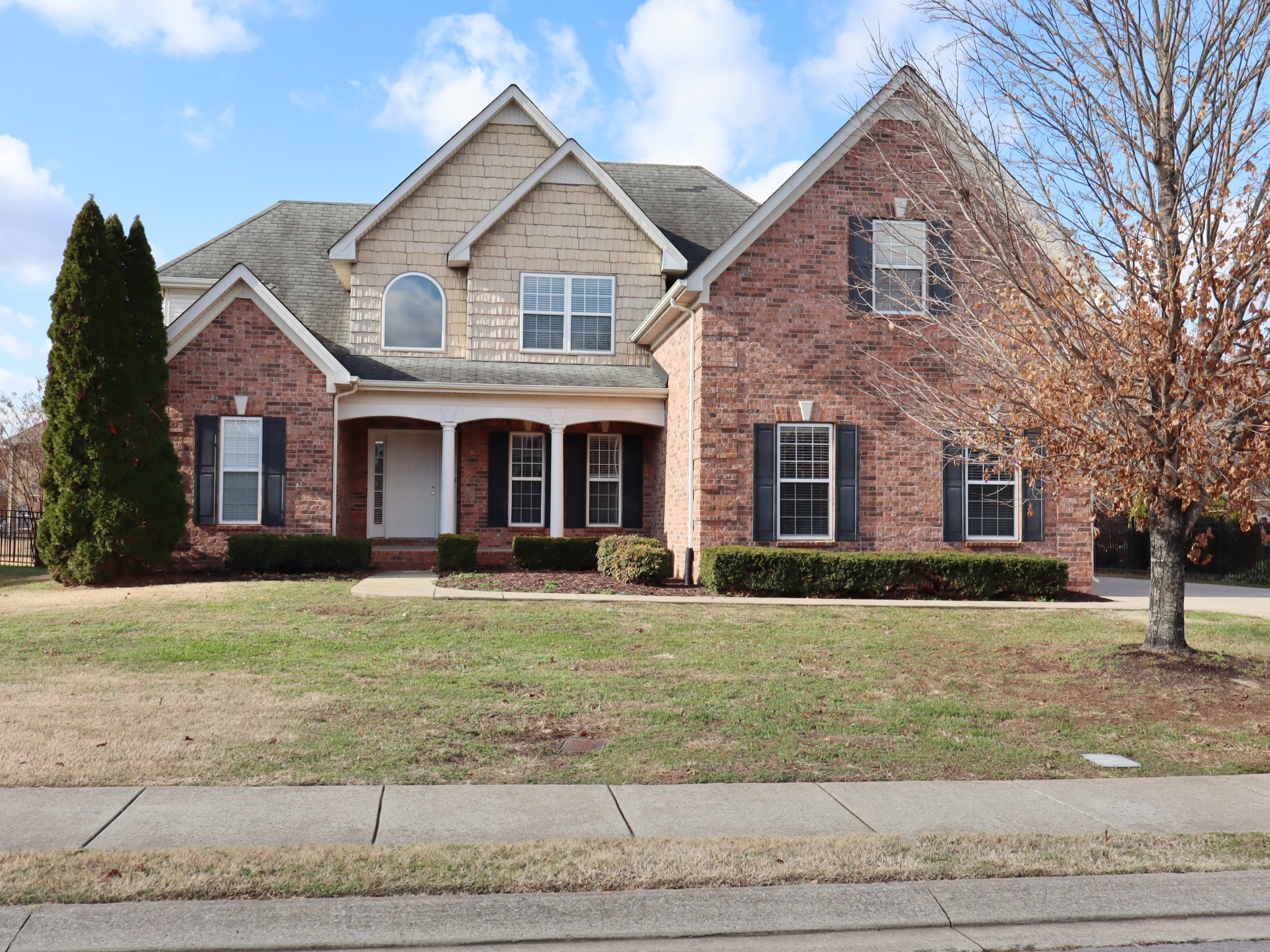 1363 Dunraven Dr Property Photo 1