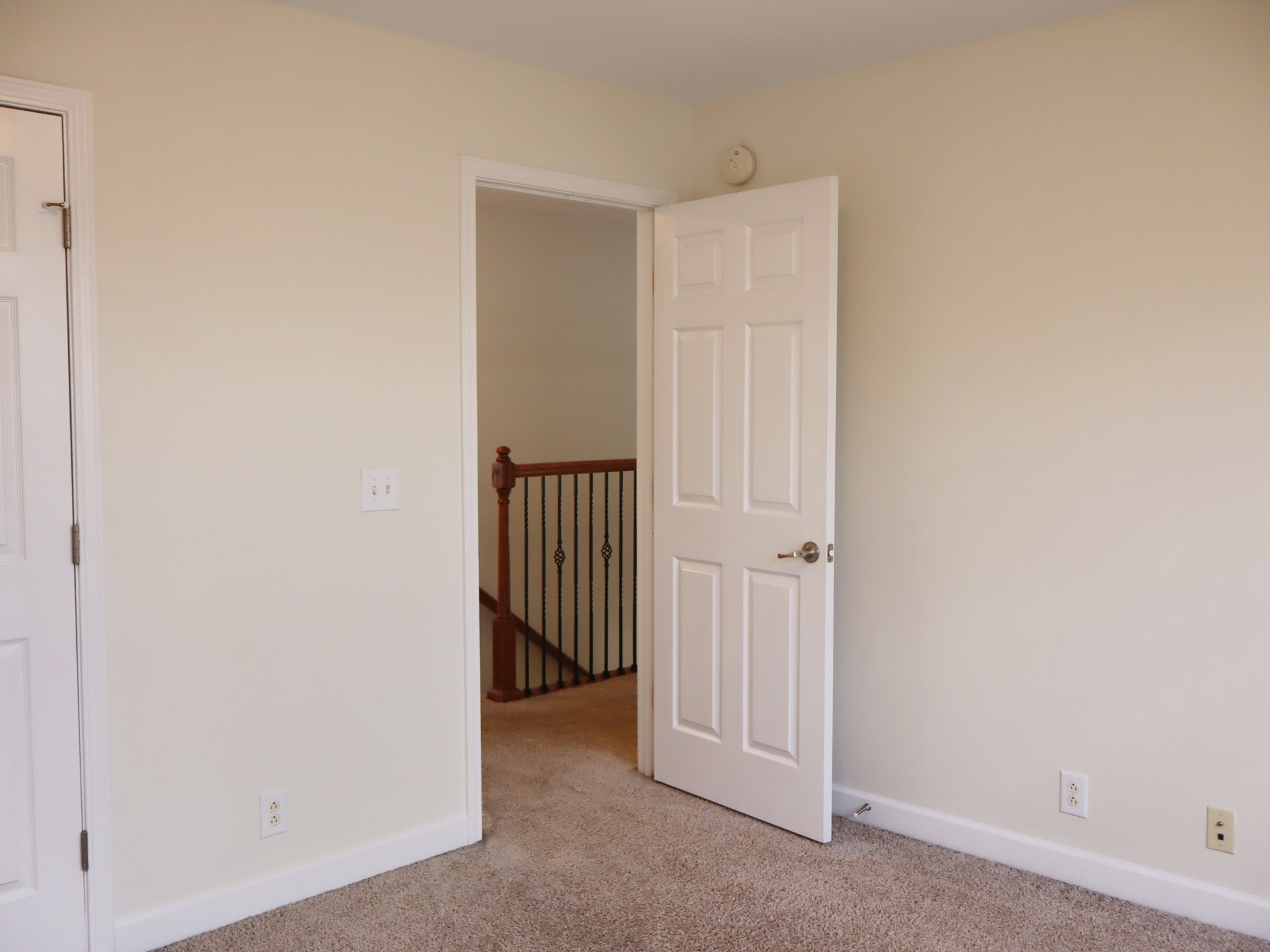 1363 Dunraven Dr Property Photo 21