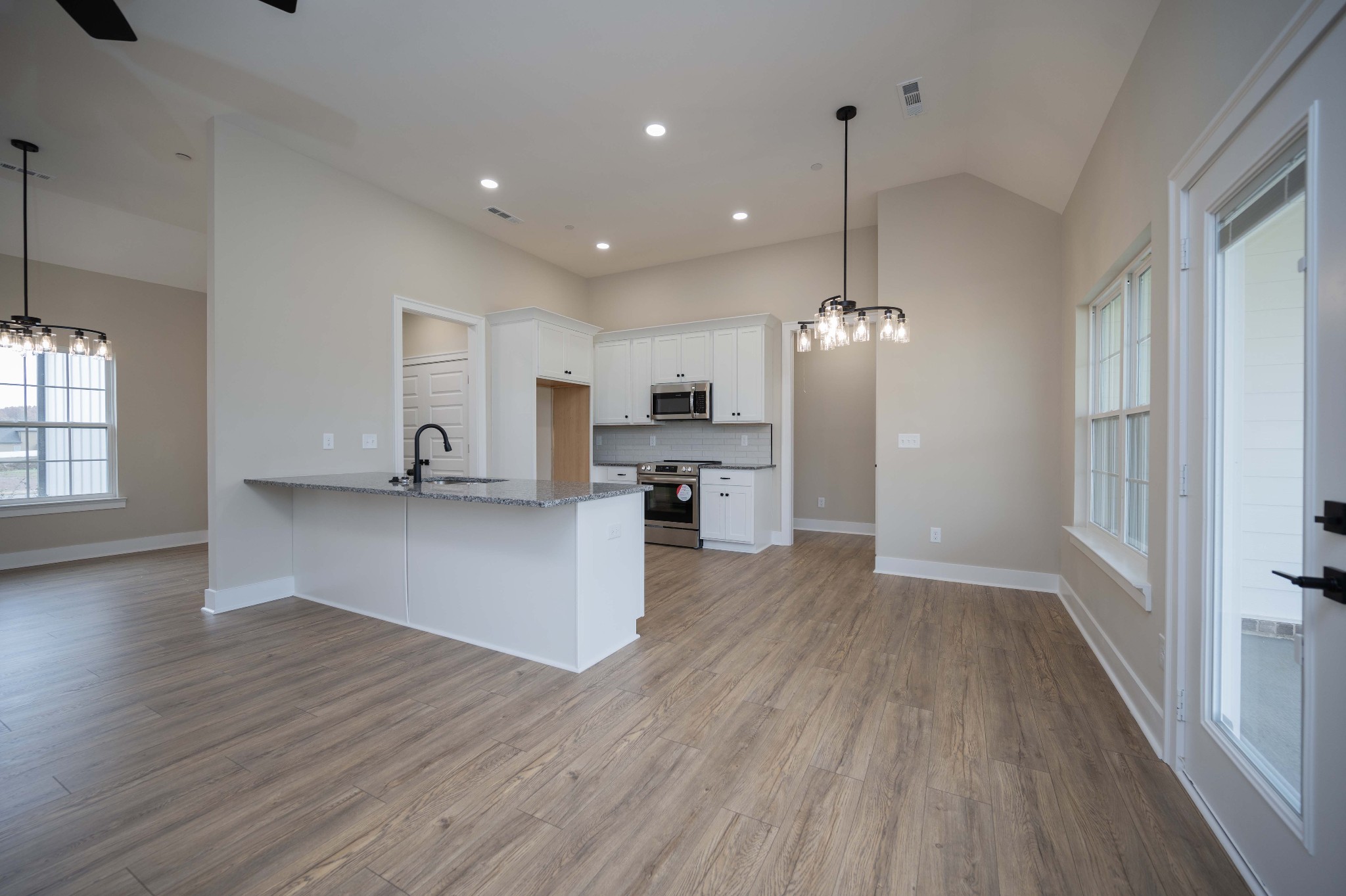 10118 Bighorn Ln Property Photo 4