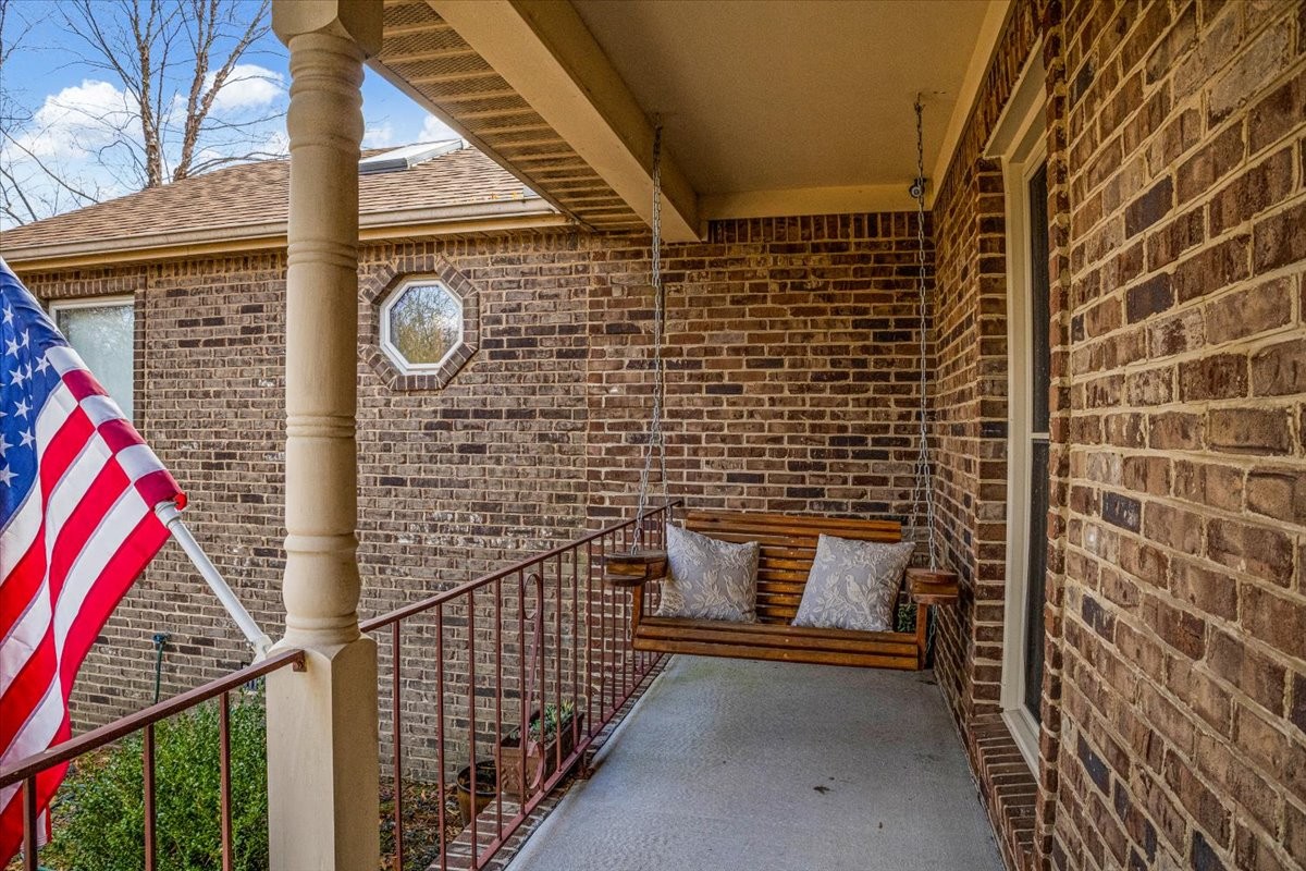 202 Provins Dr Property Photo 4