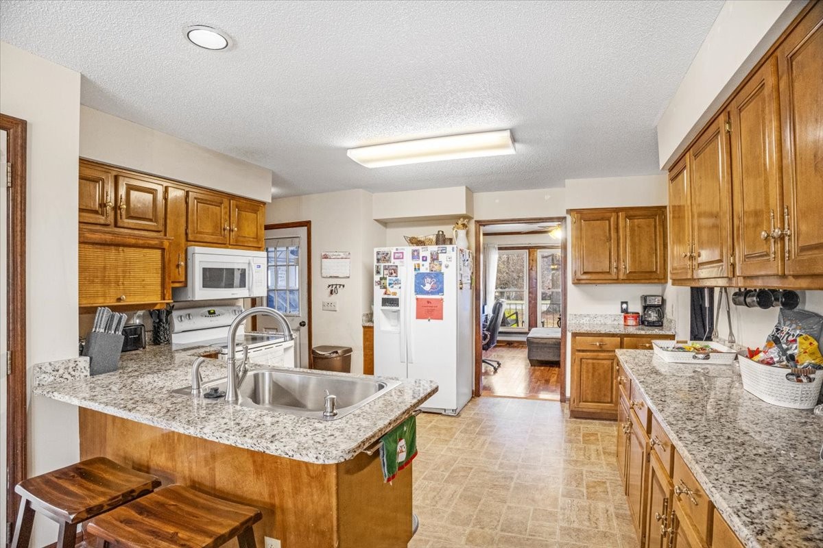 202 Provins Dr Property Photo 13