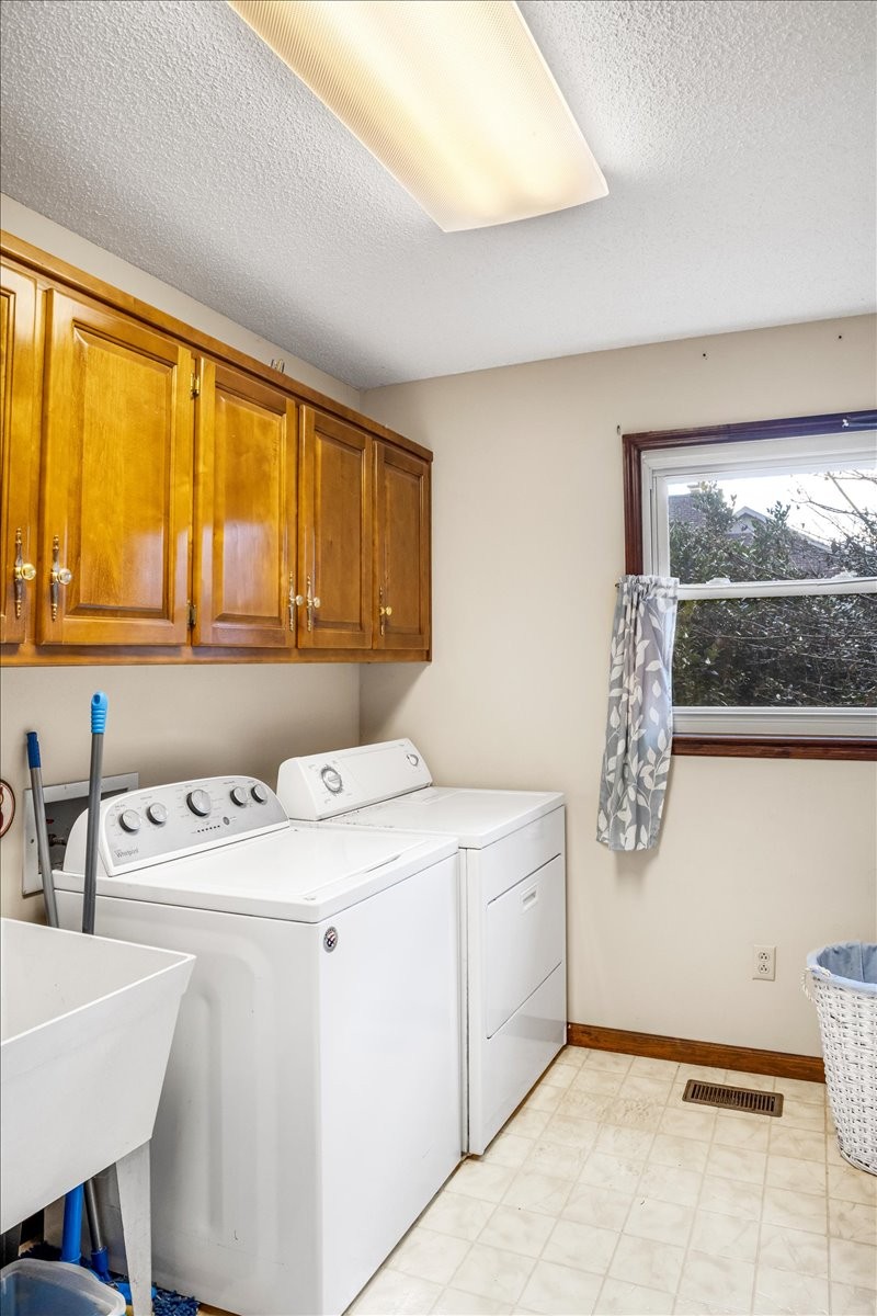202 Provins Dr Property Photo 25